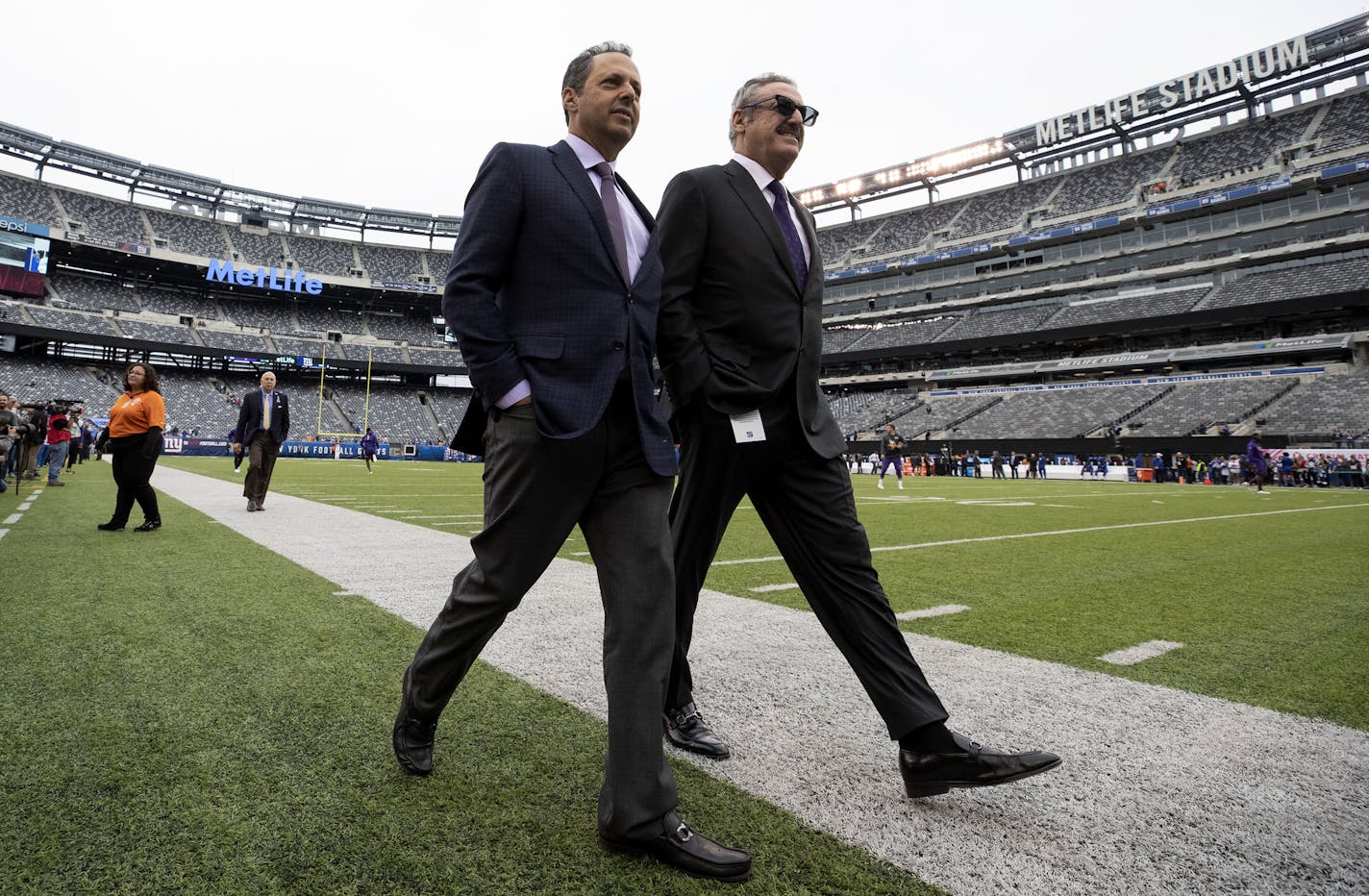 Mark Wilf and Zygi Wilf on the sidelines for pregame warm ups. ] CARLOS GONZALEZ • cgonzalez@startribune.com – East Rutherford, NJ – October 2, 2019, MetLife Stadium, NFL, Minnesota Vikings vs. New York Giants