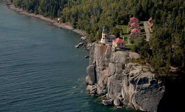 The Split Rock lighthouse was one of the sites during the flight in the C-130. ] (KYNDELL HARKNESS/STAR TRIBUNE) kyndell.harkness@startribune.com A fl