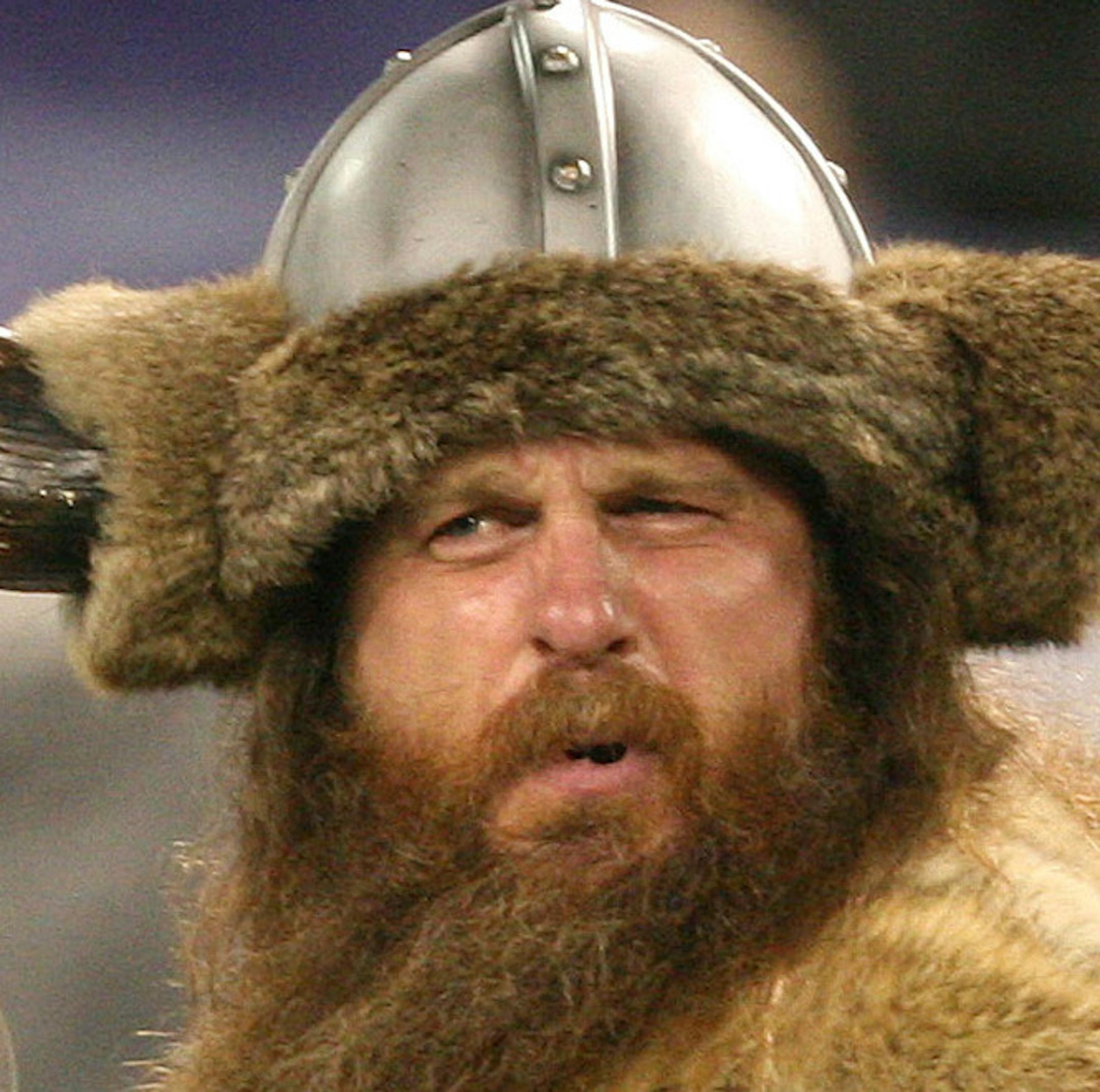 TOM WALLACE &#x2022; twallace@startribune.com
assign#112887___slugvikesvan09xx.#112887
Ragnar on the prowl. .....Bill Ward story on the rituals and costumes of Vikings fans. Head gear, body painting, the Ragnar etc.
