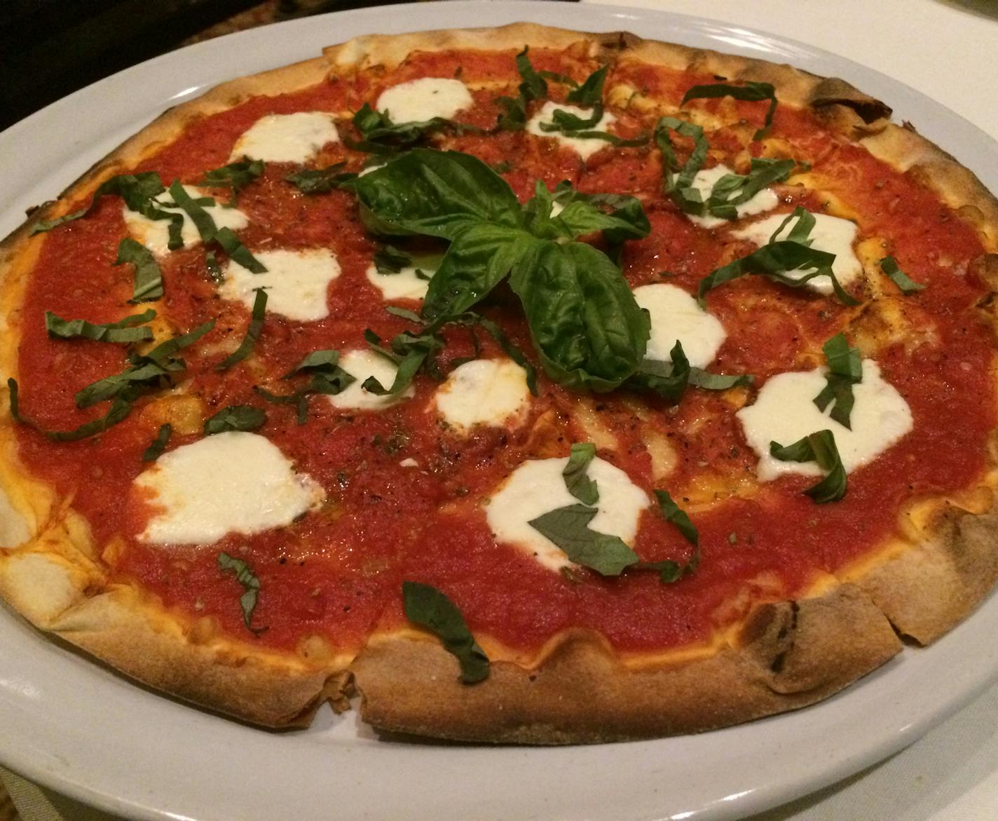 Pazzaluna's Margherita pizza