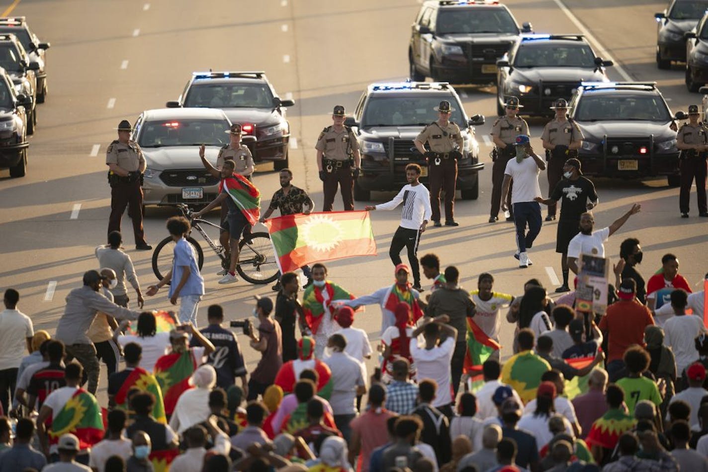 Leaders urged demonstrators to make their way to the Lexington Ave. exit off westbound I-94.