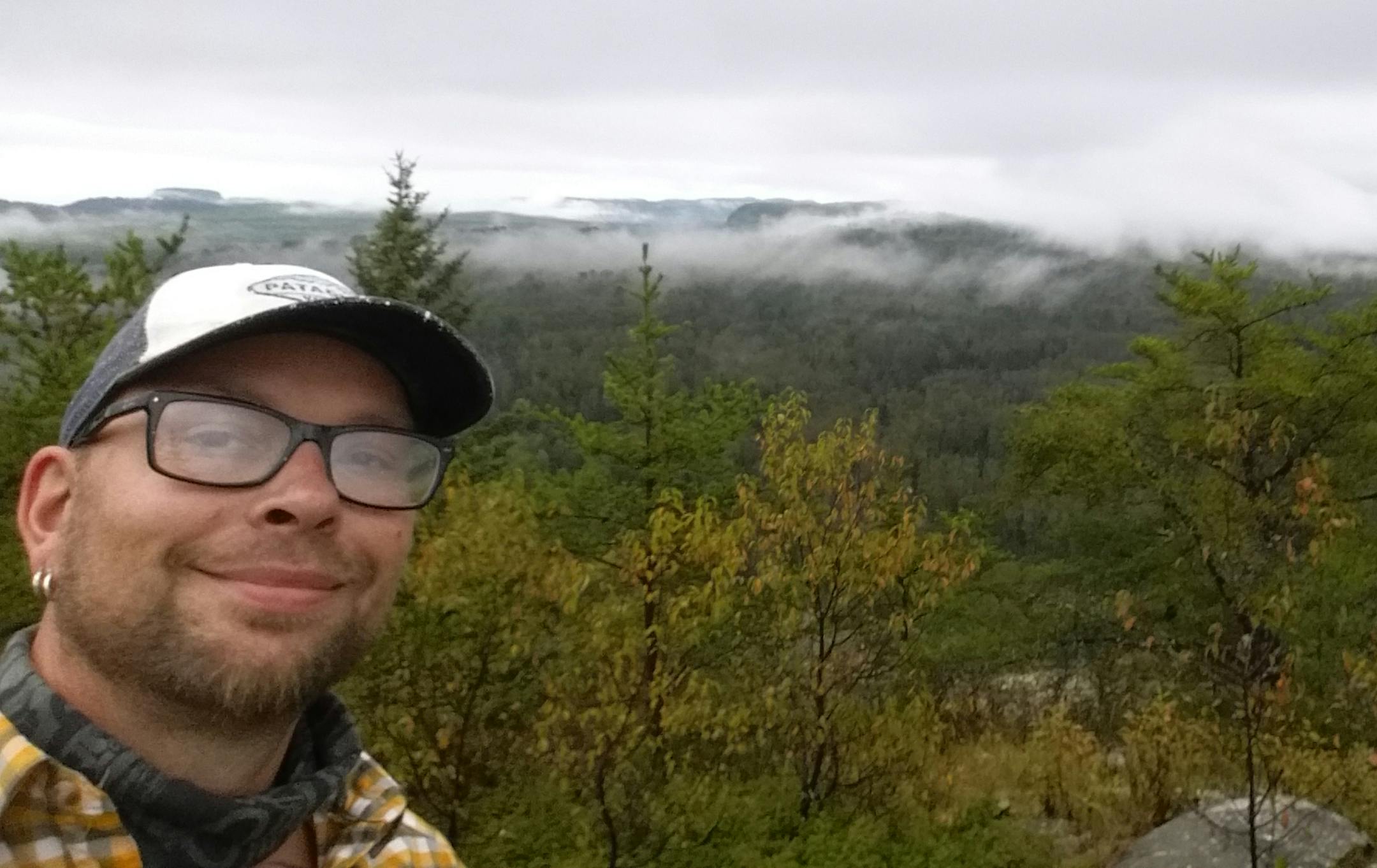 Jeremy Platson of Hudson, Wisc., completed the route in eight days, two hours and 35 minutes as a ìself-supportedî backpacker, hauling most of his supplies but replenishing from two caches