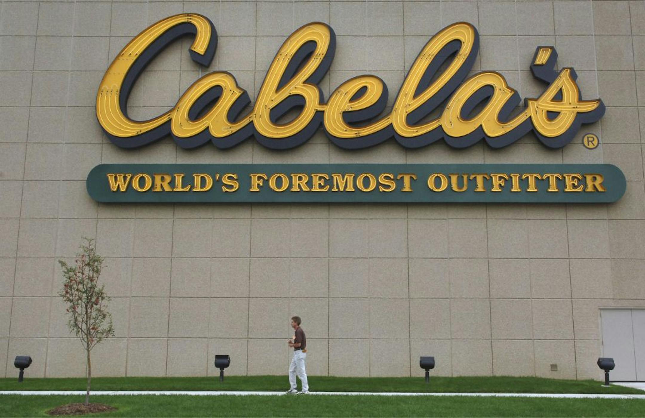 The sign on the side of the Cabela's in Rogers, Minn.