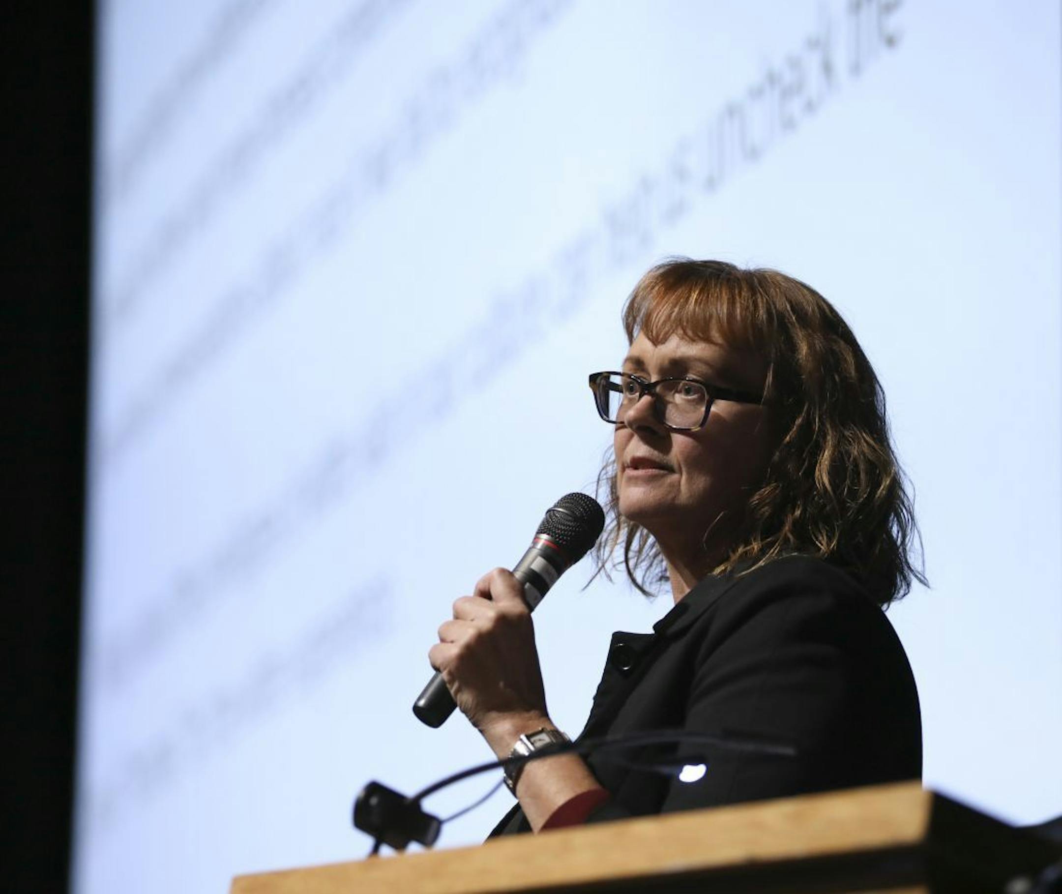 Jennifer Heimlich, moderator of the panel discussion Monday night.
