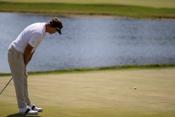 Keith Mitchell missed his putt at the 18th hole during the third round of the 3M Open. He had birdied seven of the previous eight holes.