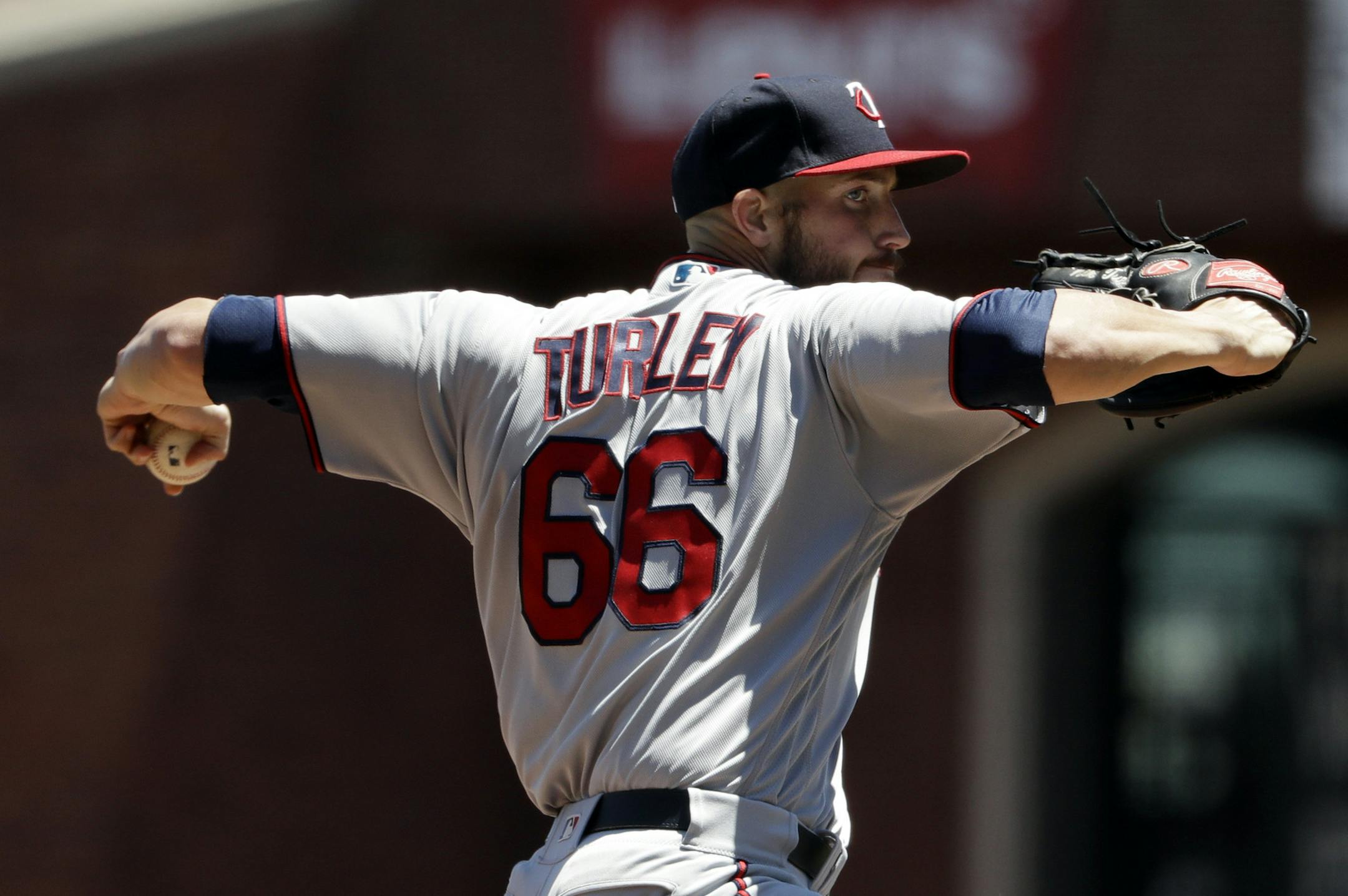 Minnesota Twins starting pitcher Nik Turley throws to the San Francisco Giants during the second inning of a baseball game, Sunday, June 11, 2017, in San Francisco. (AP Photo/Marcio Jose Sanchez)