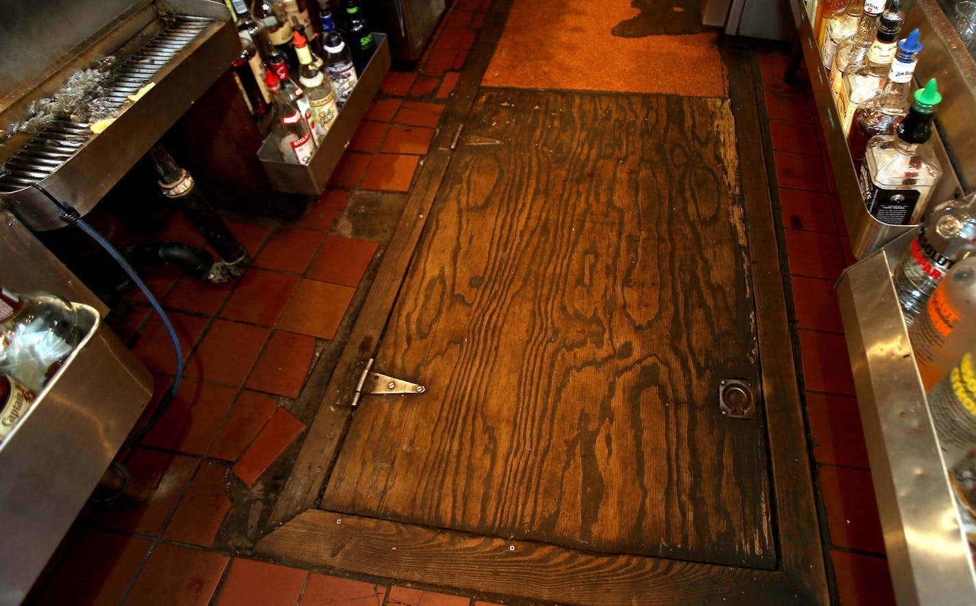 A secret door under the bar at Shaw's at 1528 University Ave NE, Minneapolis, MN on November 1, 2013. ] JOELKOYAMA&#x201a;&#xc4;&#xa2;joel koyama@startribune