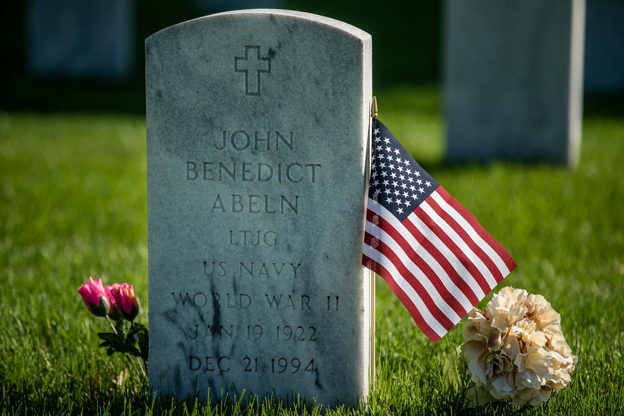 Hundreds of people will turned out to the Fort Snelling National Cemetery to place flags on Sunday, in preparation for Memorial Day.