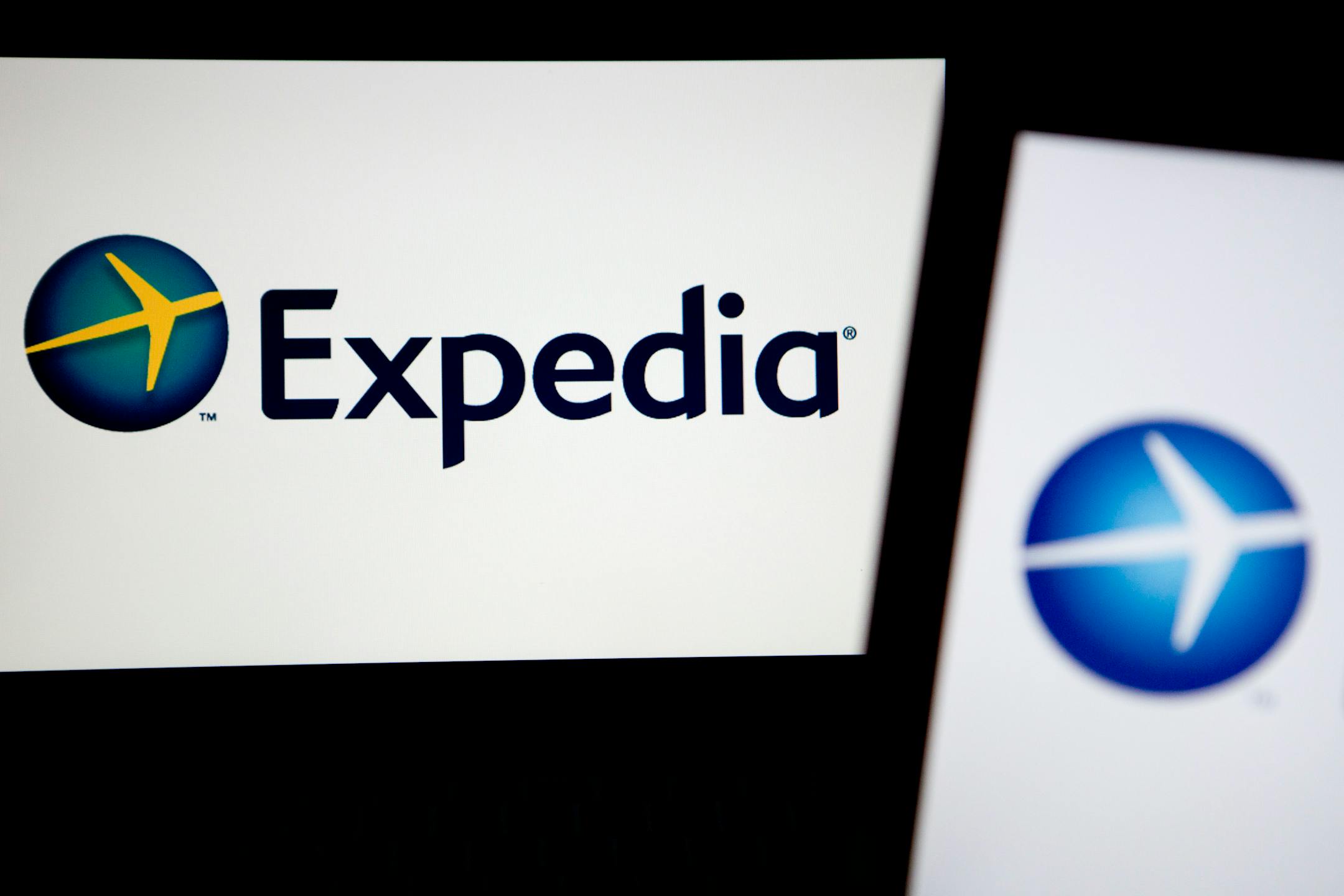 The Expedia Inc. logo.