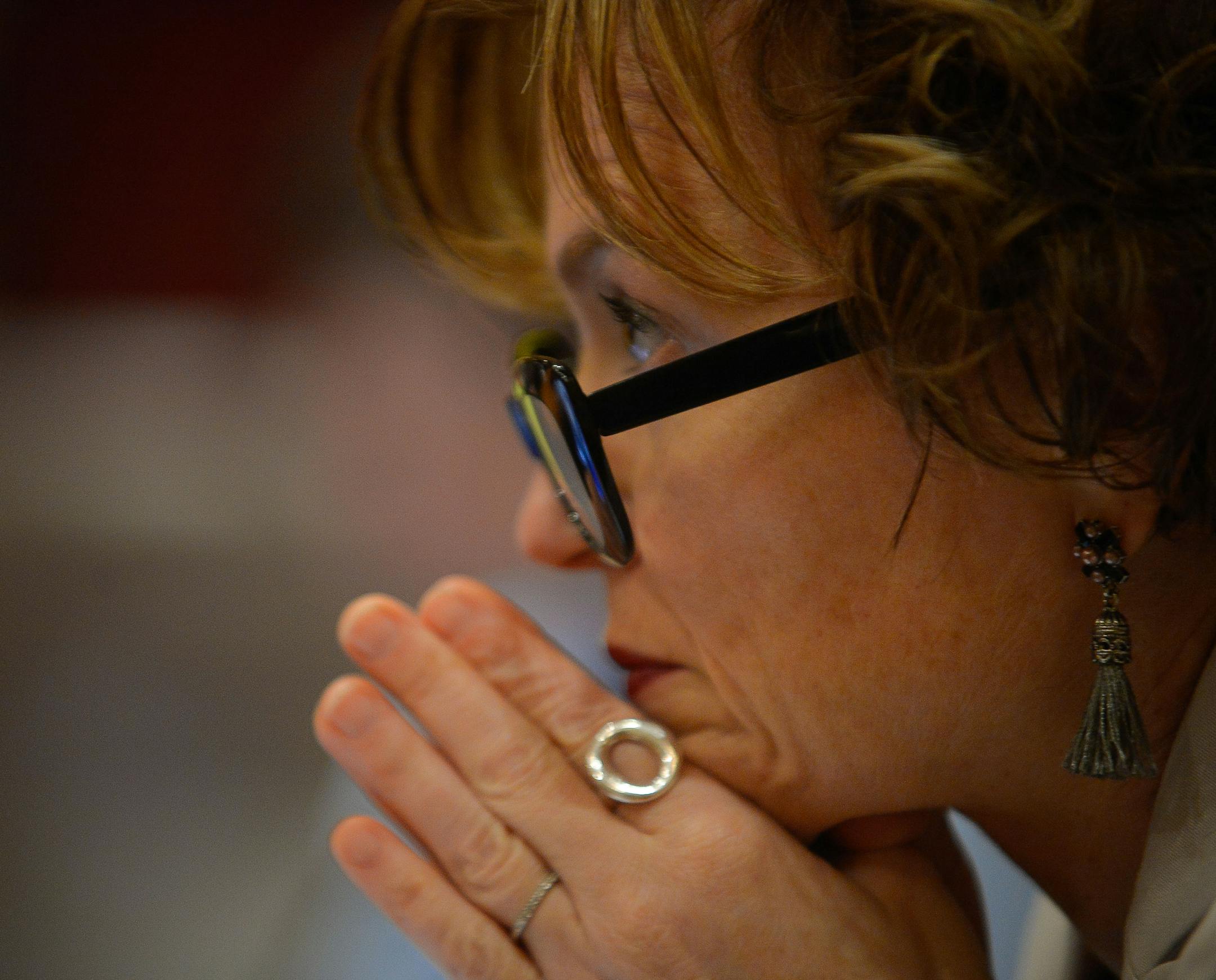 Minneapolis Mayor Betsy Hodges listened to speakers during Thursday afternoon's $15 minimum wage hearing. ] AARON LAVINSKY &#xef; aaron.lavinsky@startribune.com The Minneapolis City Council heard public comments on the $15 minimum wage ordinance at a public hearing on Thursday, June 22, 2017 at Minneapolis City Hall.