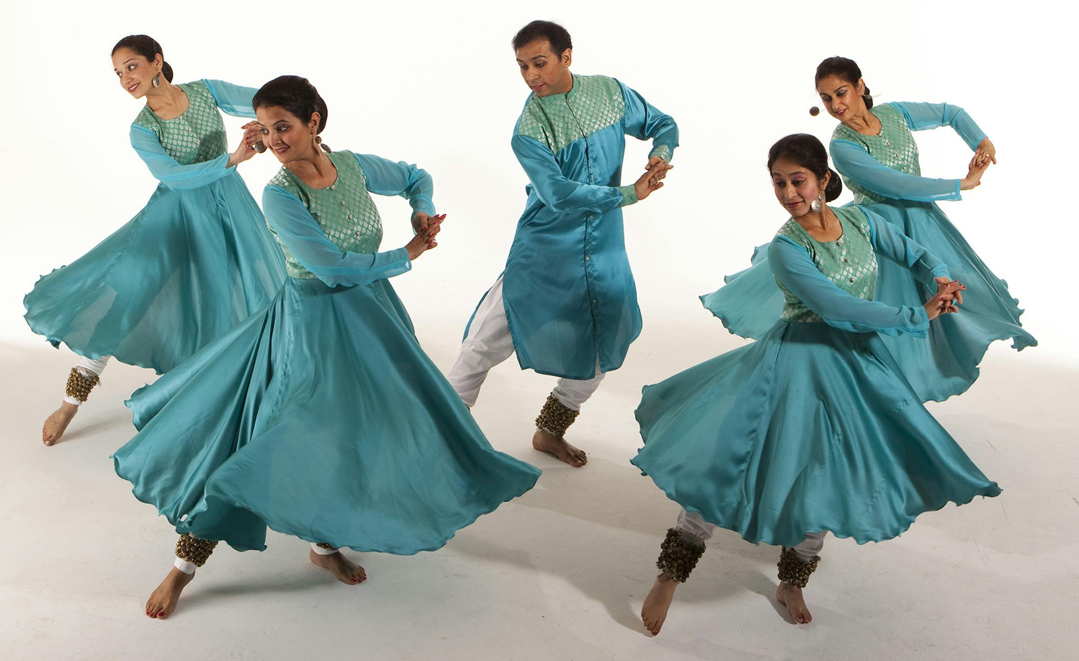 Sarika Harris, Nivedita Sahni, Anurag Sharma, Asha Sharma in Mukta Sathe in THE RUBAIYAT - LIFE IN A DAY by Katha Dance Theatre. PHOTO CREDIT: Erik Saulitis