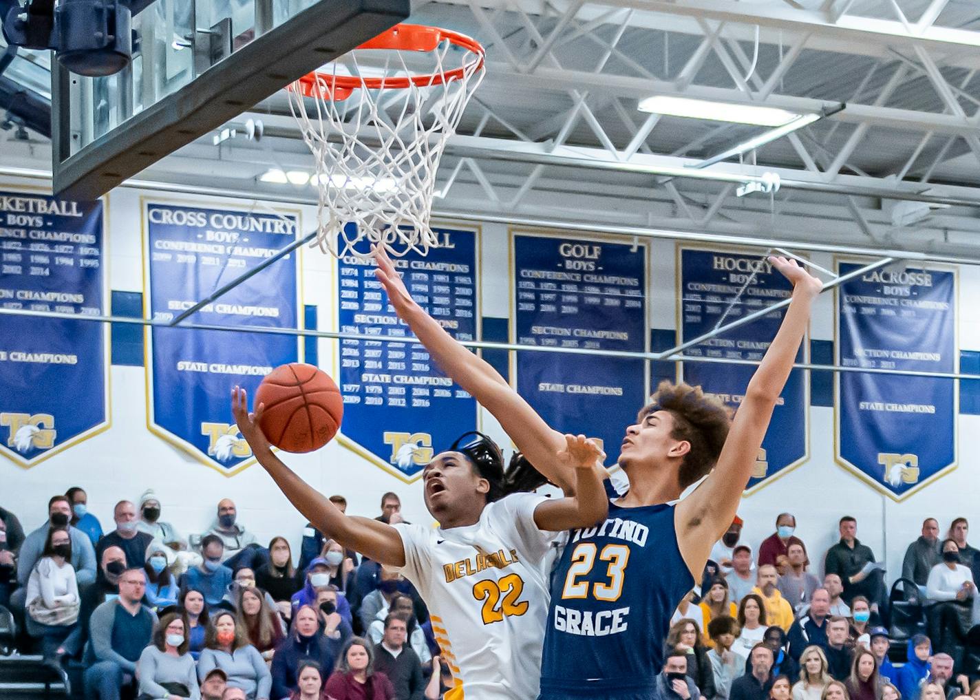 DeLasalle at Totino-Grace. December 18, 2021. Photo by Earl J. Ebensteiner