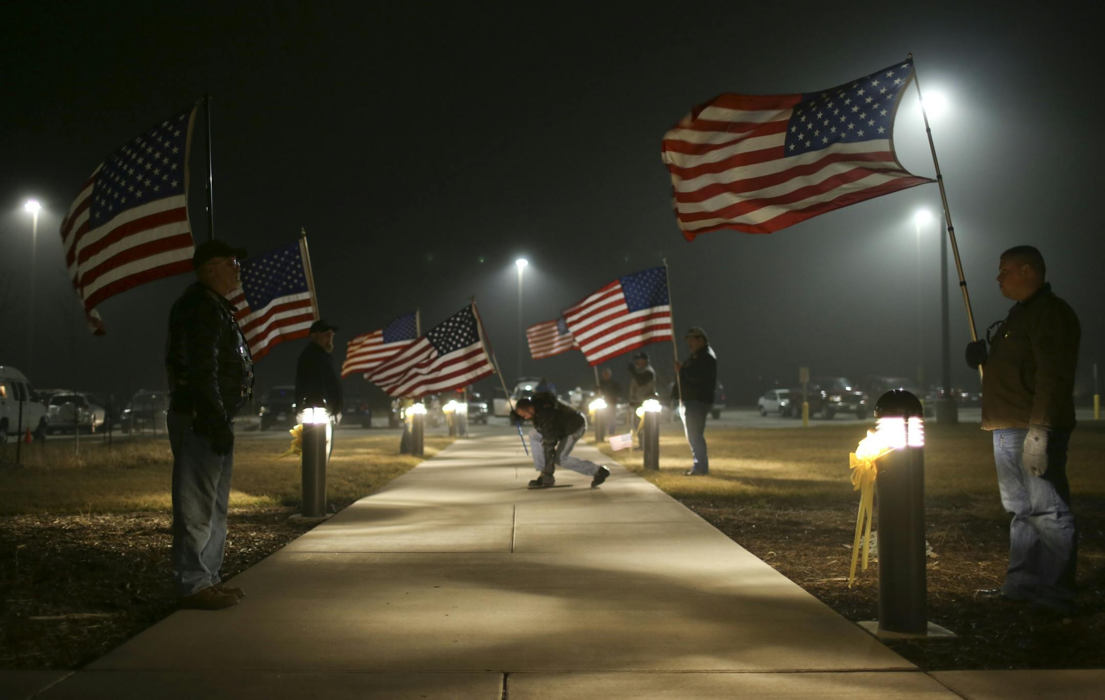 The final wave of twenty-four soldiers from the 147th Human Resource Company returned home to their Arden Hills Readiness Center Sunday evening after deploying in support of Operation Enduring Freedom. "The company oversaw postal operations throughout three of five areas in Afghanistan," said Army Maj. Jackie L. Stenger, 147th Human Resource Company Commander. "We were spread across 19 different bases throughout Afghanistan and worked in a joint environment with Air Force and Navy." Members of t