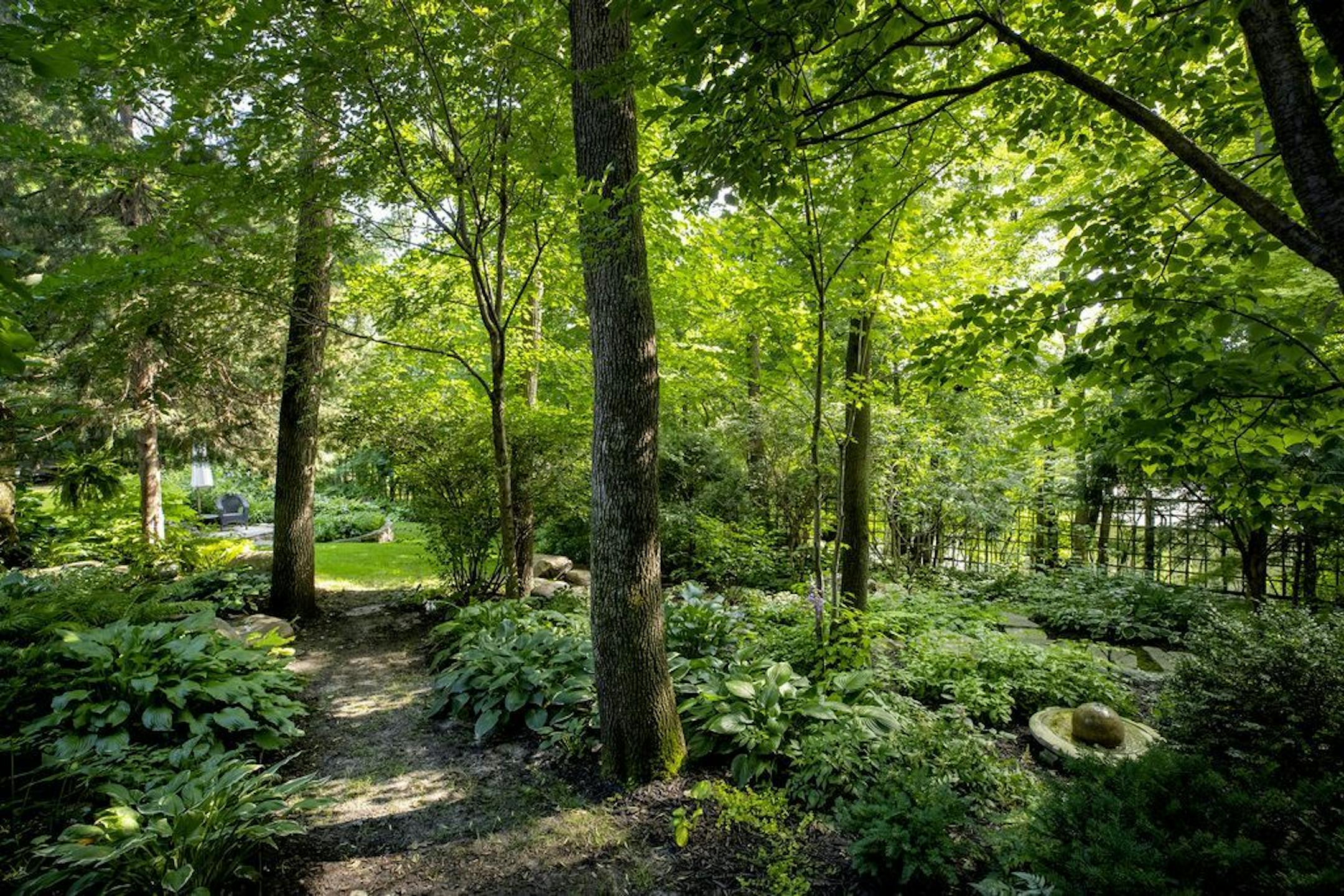 There are focal points in all the garden rooms.
