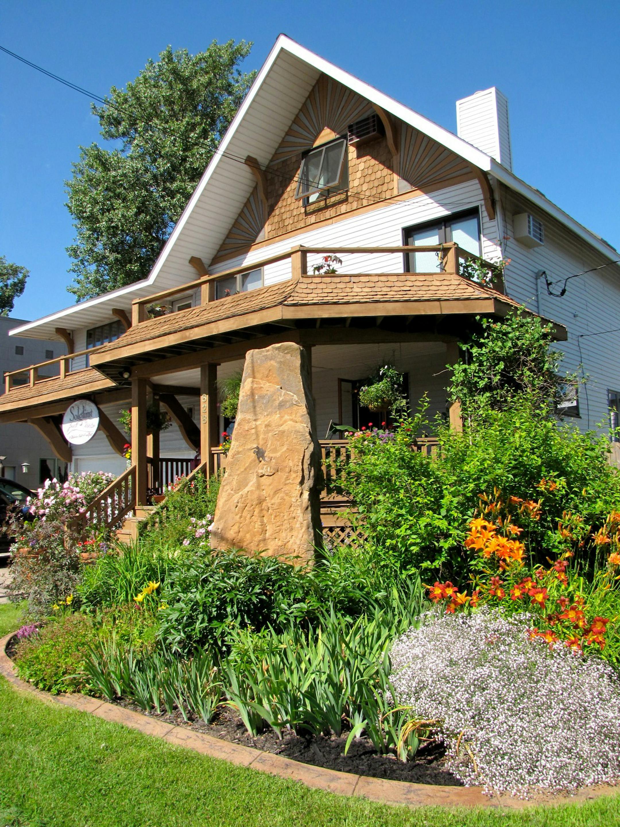 PHOTOS BY LISA MEYERS McCLINTICK Solglimt B&B along Park Point in Duluth offers stellar views and patio breakfasts.