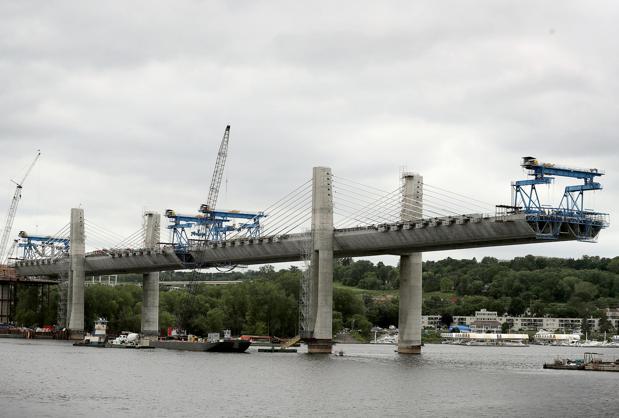 The St. Croix Crossing bridge project under construction. ] (Leila Navidi/Star Tribune) leila.navidi@startribune.com BACKGROUND INFORMATION: A boat tour is part of the MnDOT public relations campaign for the St. Croix Crossing bridge project. The sold out tour boat, run by St. Croix Boat and Packet, left from Stillwater on Wednesday, June 15, 2016. ORG XMIT: MIN1606161311020607