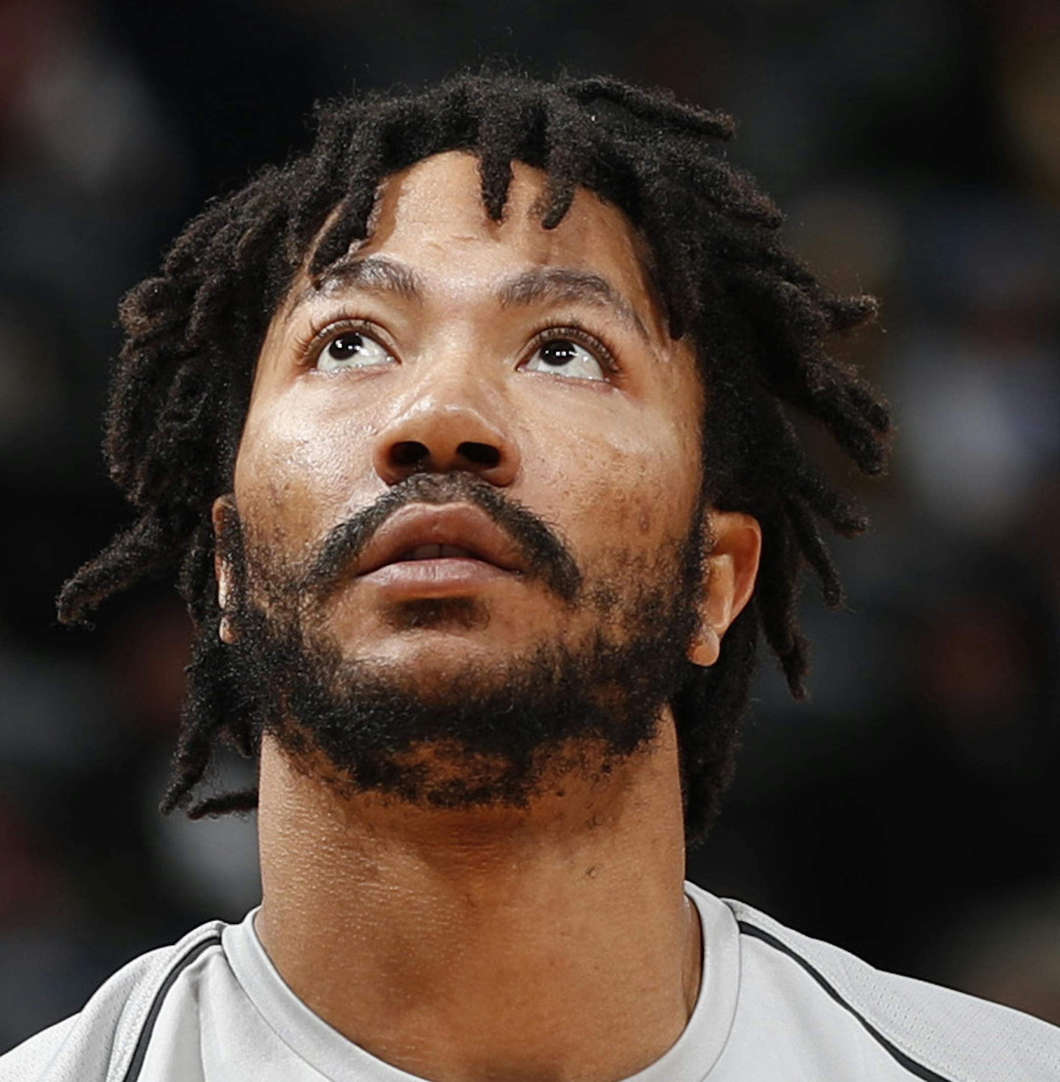 Minnesota Timberwolves guard Derrick Rose (25) in the first half of an NBA basketball game Thursday, April 5, 2018, in Denver. (AP Photo/David Zalubowski)