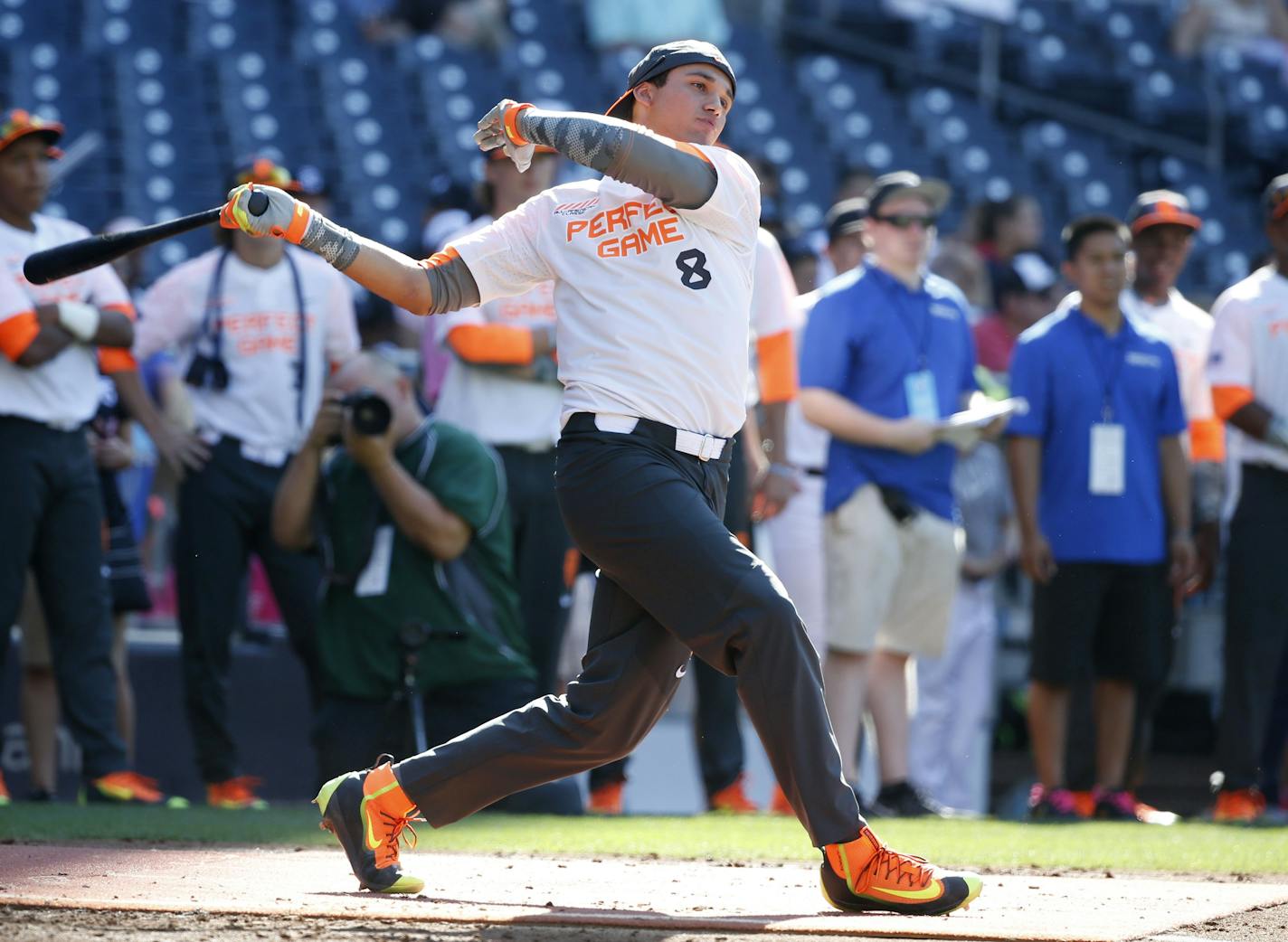 Alex Kirilloff. from New Kensington, Pa., during the home run derby at Perfect Game All-American Classic high school baseball game Sunday, Aug. 16, 2015, in San Diego. (AP Photo/Lenny Ignelzi)