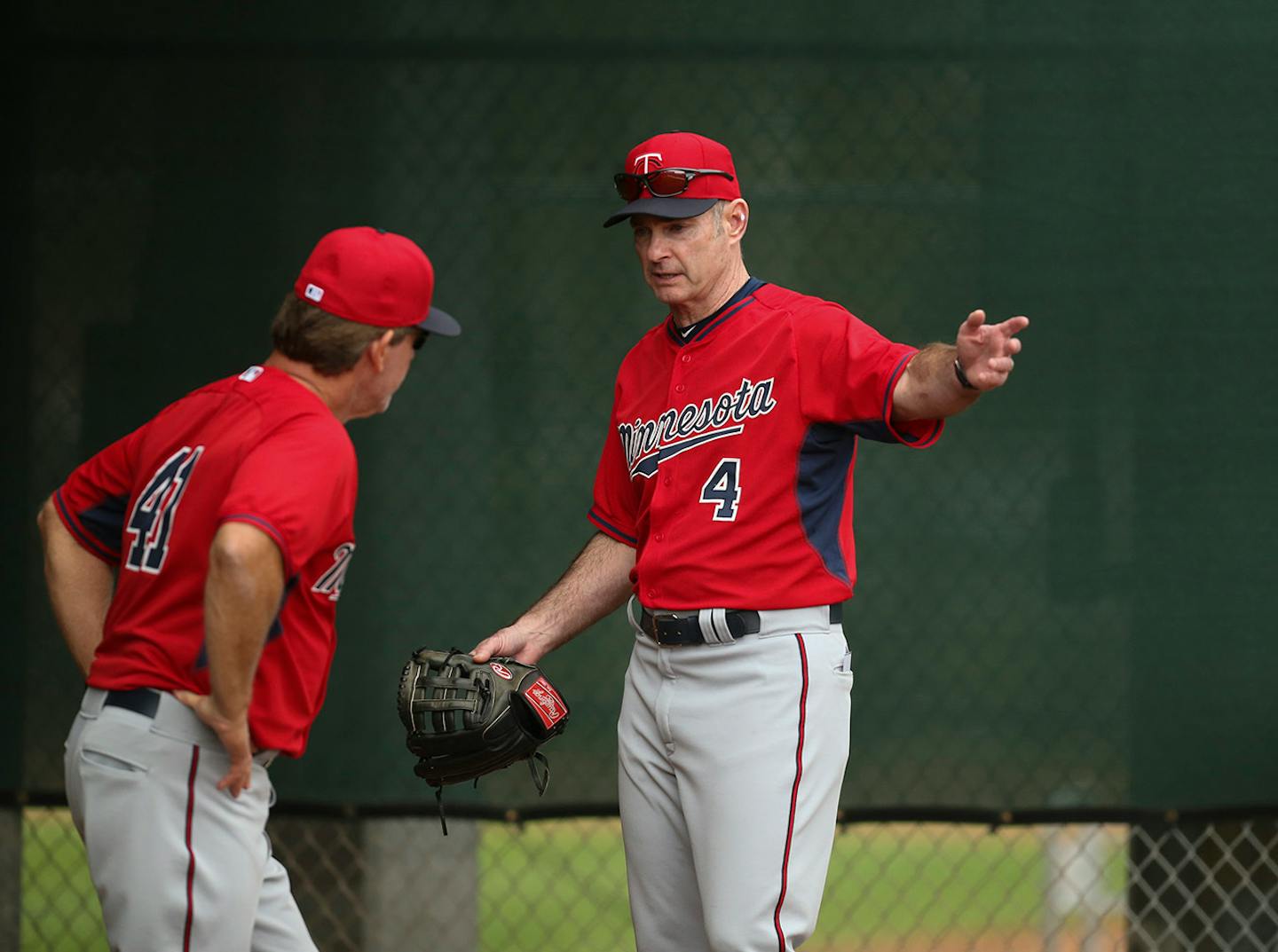 Twins pitching coach Neil Allen and manager Paul Molitor (4)