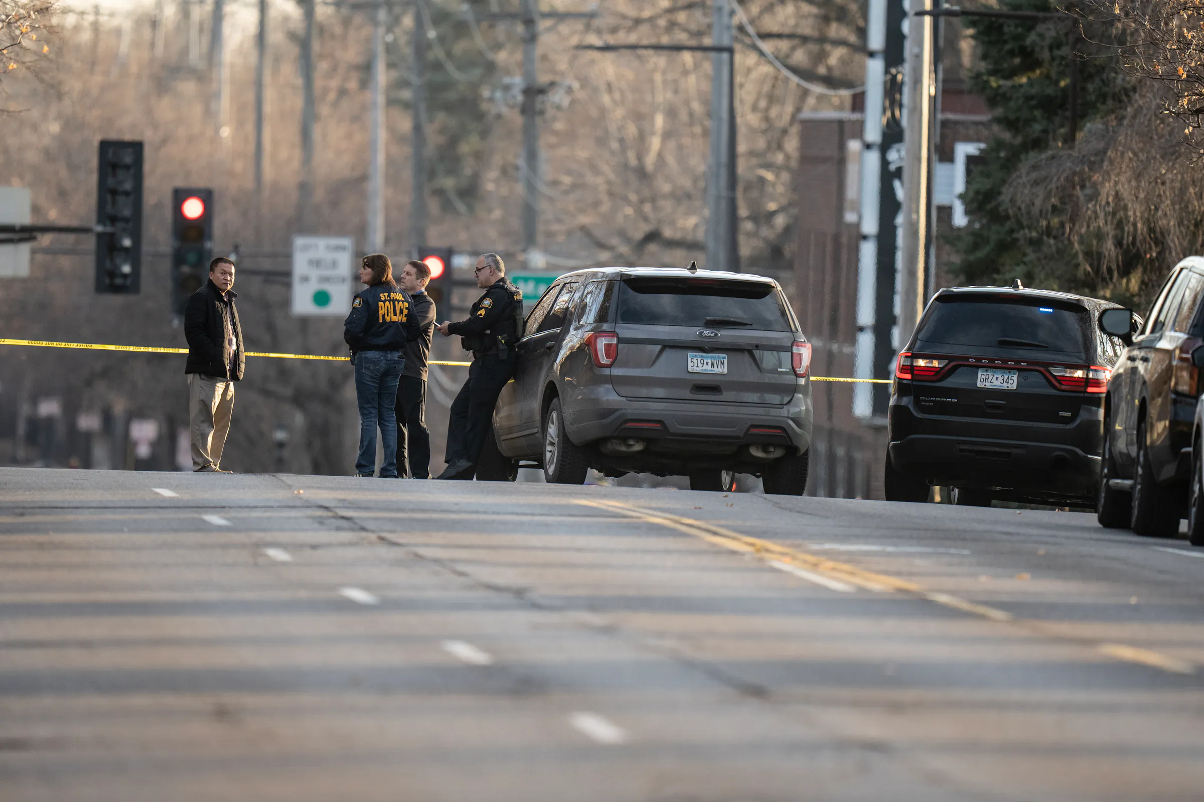St. Paul officer, suspect wound each other in shooting near busy corner ...