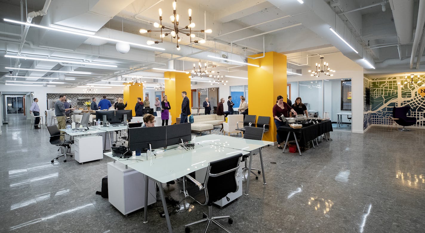 The coworking space at Novel during the grand opening in the former Art Institute building in Minneapolis. ] CARLOS GONZALEZ &#xef; cgonzalez@startribune.com &#xf1; September 20, 2018, Minneapolis, MN, Coworking company Novel will have the grand opening of its new space in the former Art Institute building in Minneapolis