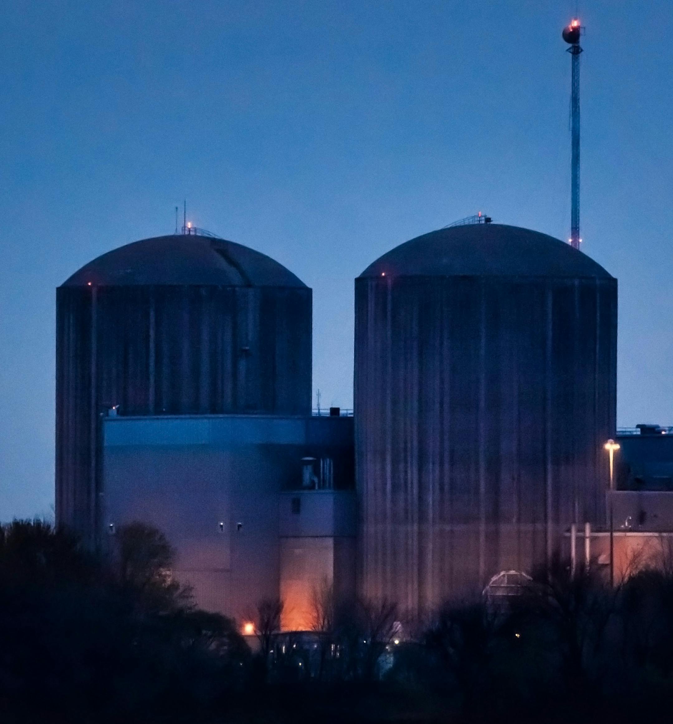 Prairie Island Nuclear Power Plant in Welch, MN. ] GLEN STUBBE &#x2022; glen.stubbe@startribune.com Thursday, November 2, 2017 Prairie Island Nuclear Power Plant in Welch, MN, near Red Wing, is undergoing a planned outage in Unit 2 allowing the replacement of fuel rods.