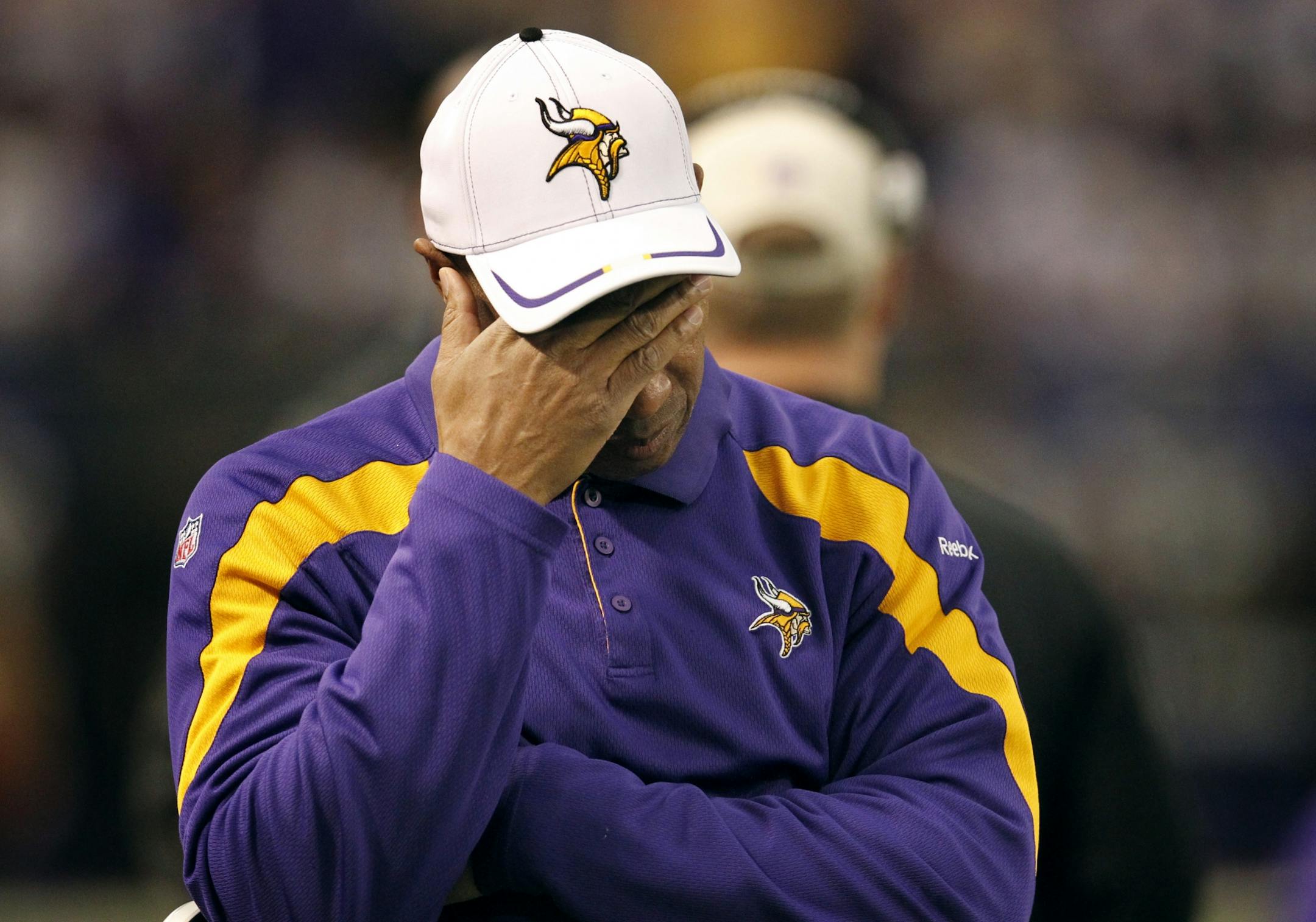 Minnesota Vikings head coach Leslie Frazier on the sidelines against Denver last season.