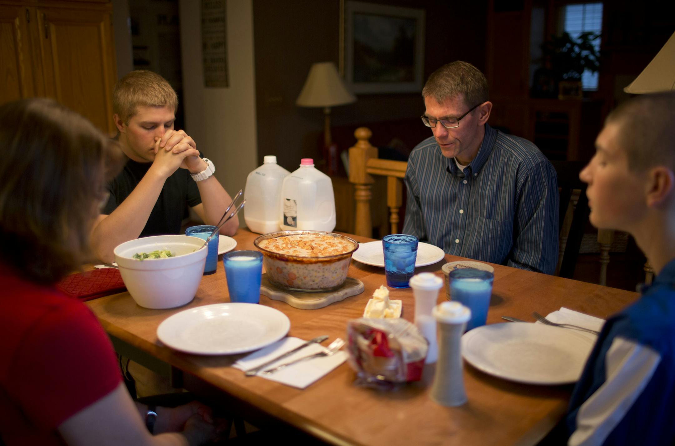 Dave Thoen is one of the lucky patients to undergo an experimental treatment at the University of Minnesota for a condition called hypoglycemic unawareness, an advanced form of diabetes. The treatment proved that transplants of insulin-producing cells known as "islet cells'' can treat diabetes. Now, after more than three decades of research, a consortium including the U has completed trials and will seek FDA approval to manufacture human islet cells. Dave Thoen and his family said grace before t
