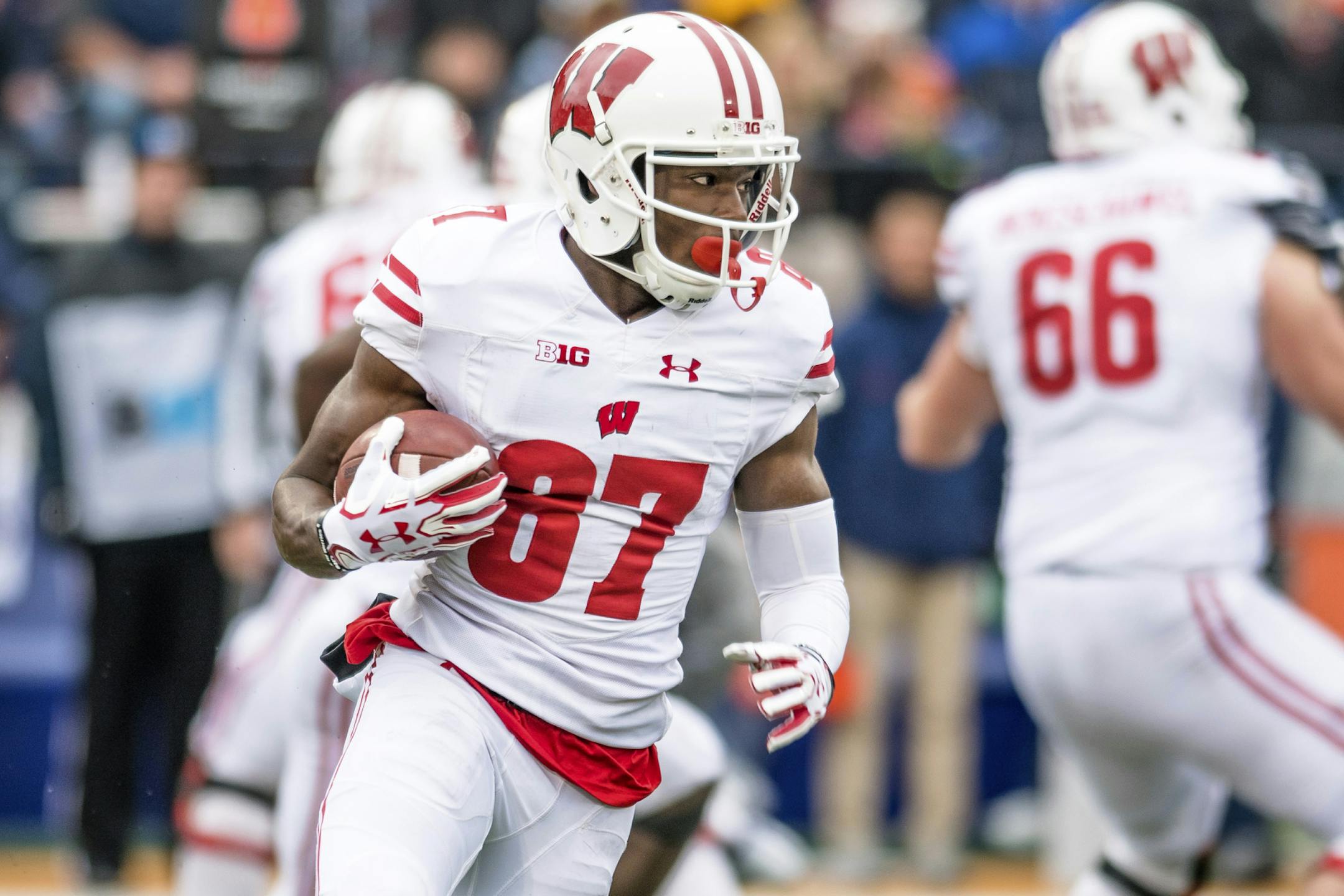 Wisconsin wide receiver Quintez Cephus (87) runs with the ball during an NCAA college football game against Illinois Saturday, Oct. 28, 2017 at Memorial Stadium in Champaign, Ill. Wisconsin defeated Illinois 24-10. (AP Photo/Bradley Leeb)