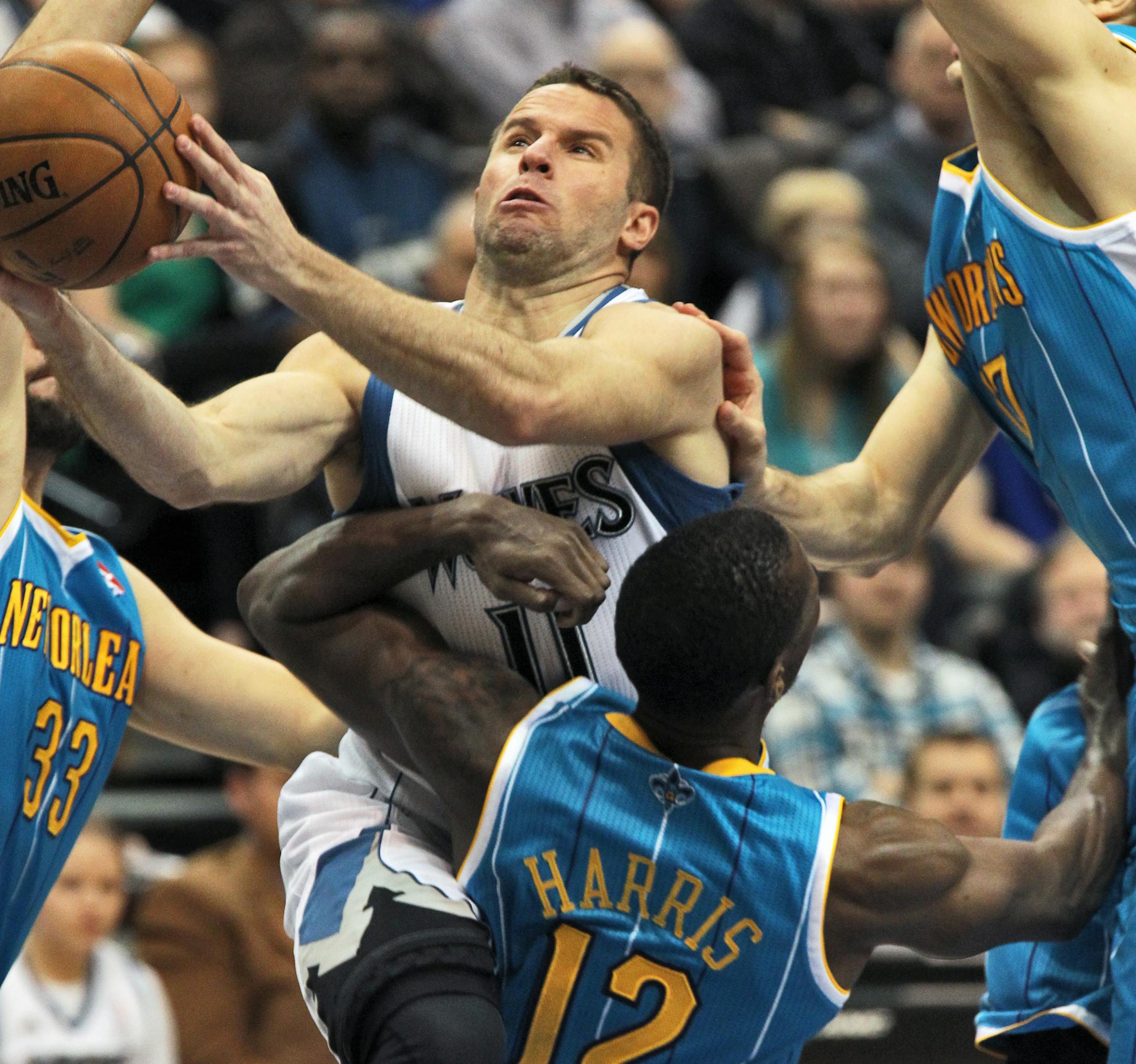 Minnesota Timberwolves vs. New Orleans Hornets. Wolves J.J. Barea was fouled as he drove to the basket for a layup. (MARLIN LEVISON/STARTRIBUNE(mlevison@startribune.com (cq -program)