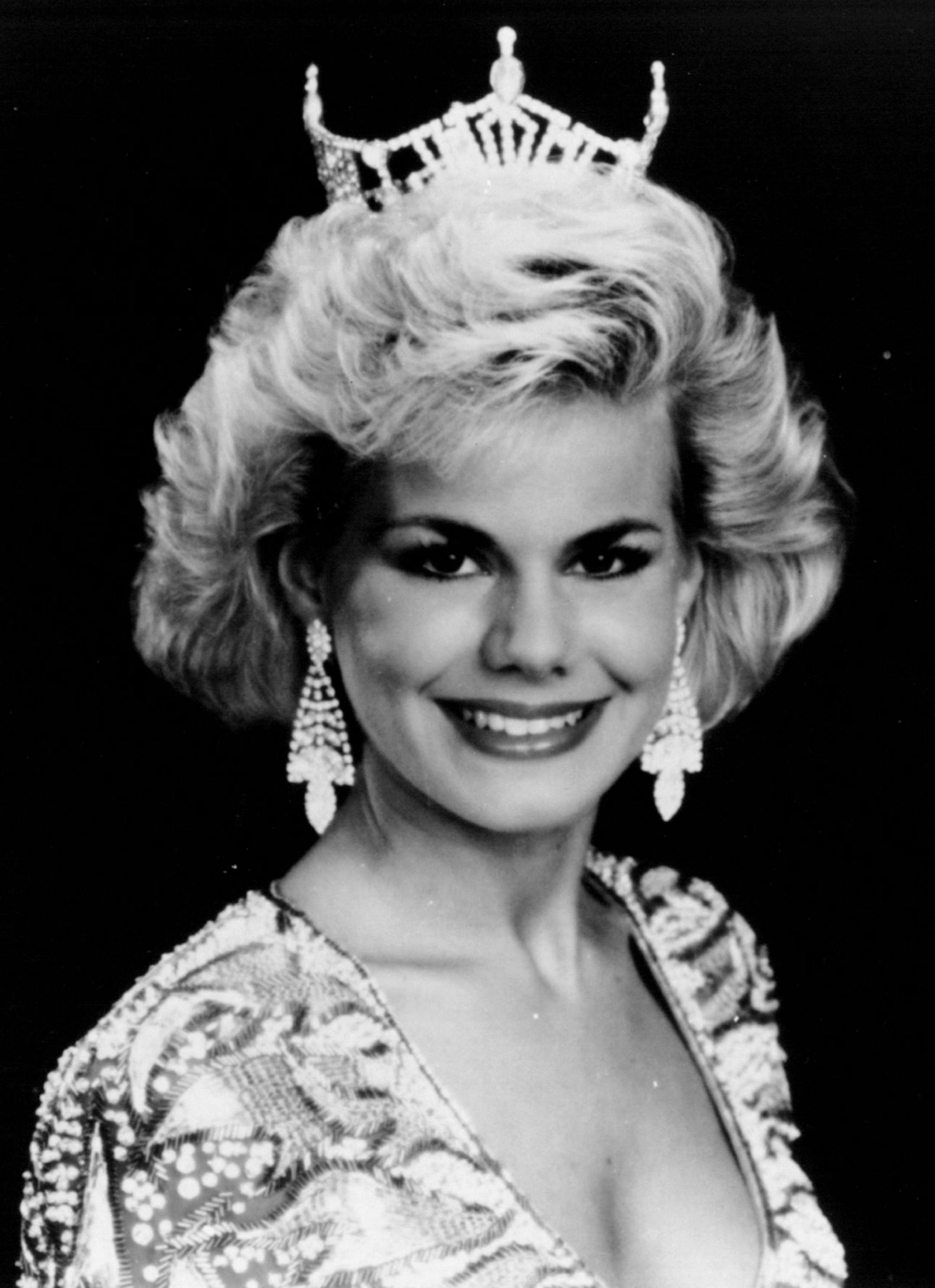 November 20, 1988 Gretchen Carlson