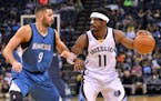Wolves point guard Ricky Rubio (9), who has missed the past four games because of left hamstring strain, took full part in practice Monday.