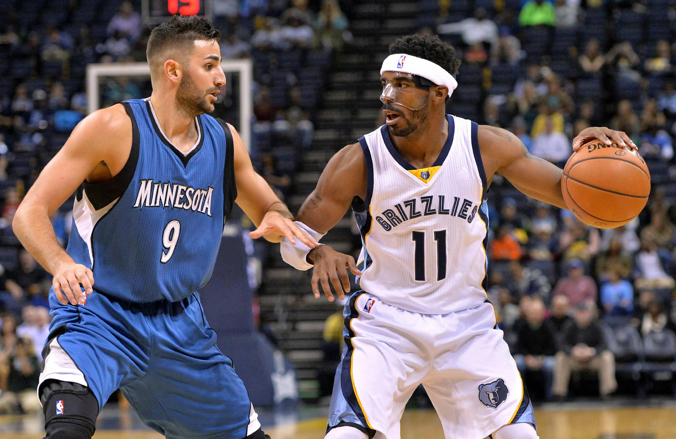 Wolves point guard Ricky Rubio (9), who has missed the past four games because of left hamstring strain, took full part in practice Monday.