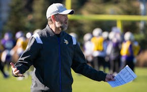Vikings offensive coordinator Wes Phillips