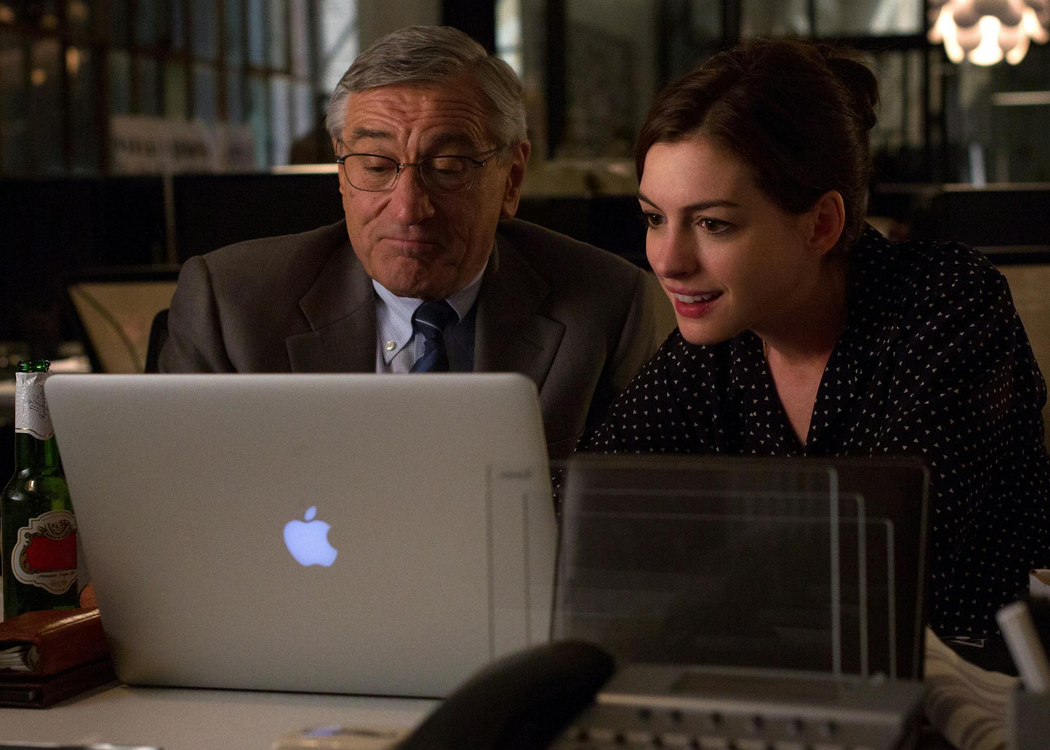 Robert DeNiro and Anne Hathaway in "The Intern."