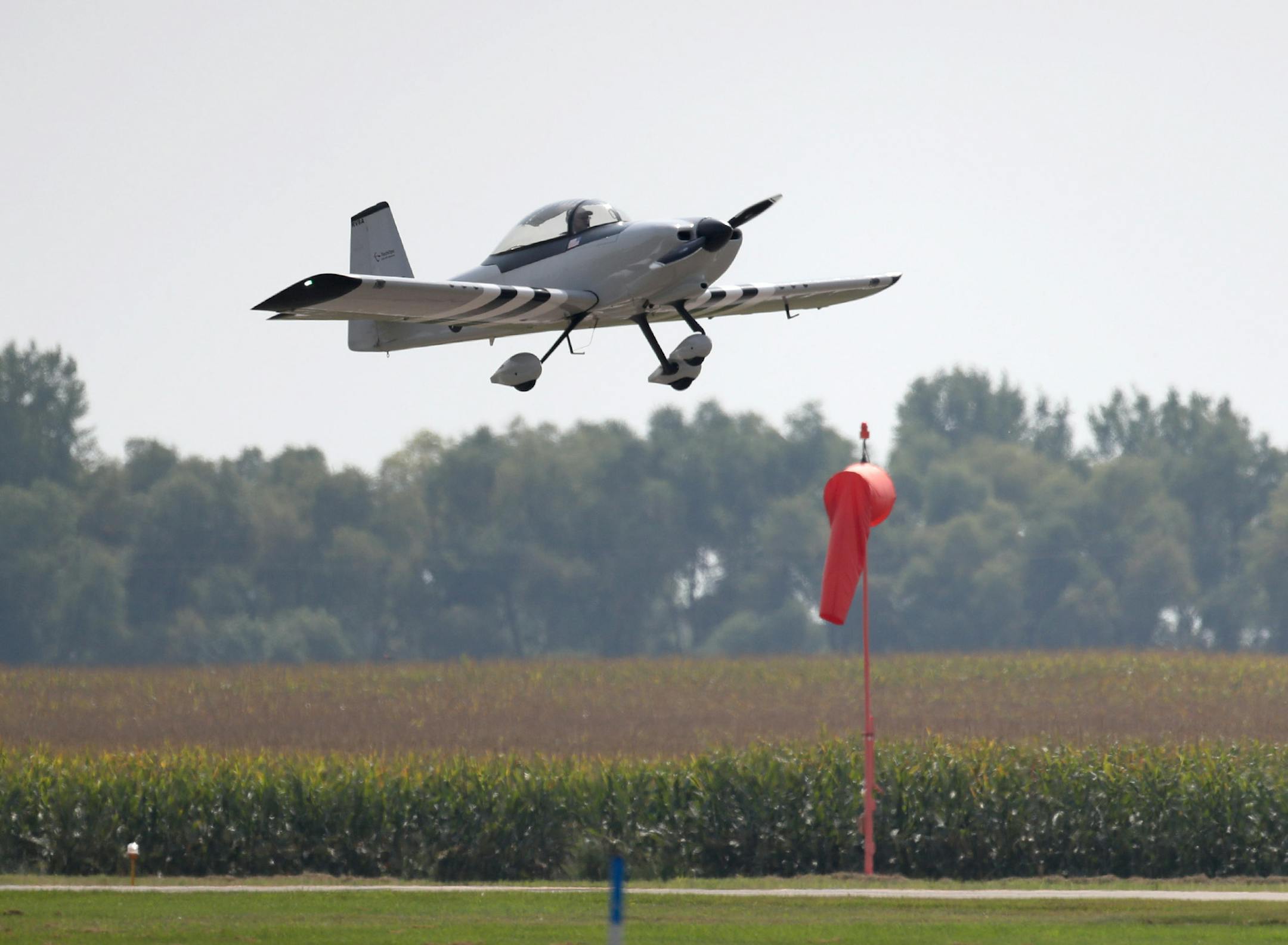 A plane take offs at Airlake Airport Thursday, Sept. 14, 2017, in Lakeville, MN.] DAVID JOLES ï david.joles@startribune.com Tiny Eureka Township in southern Dakota County and the burgeoning city of Lakeville are dueling over the future of Airlake Airport -- and possibly the township's long-term survival. Lakeville is poised to annex part of Airlake at the airport's request, a move that would provide the municipal water and sewage hook-up that Airlake desperately needs. The airport's lack of