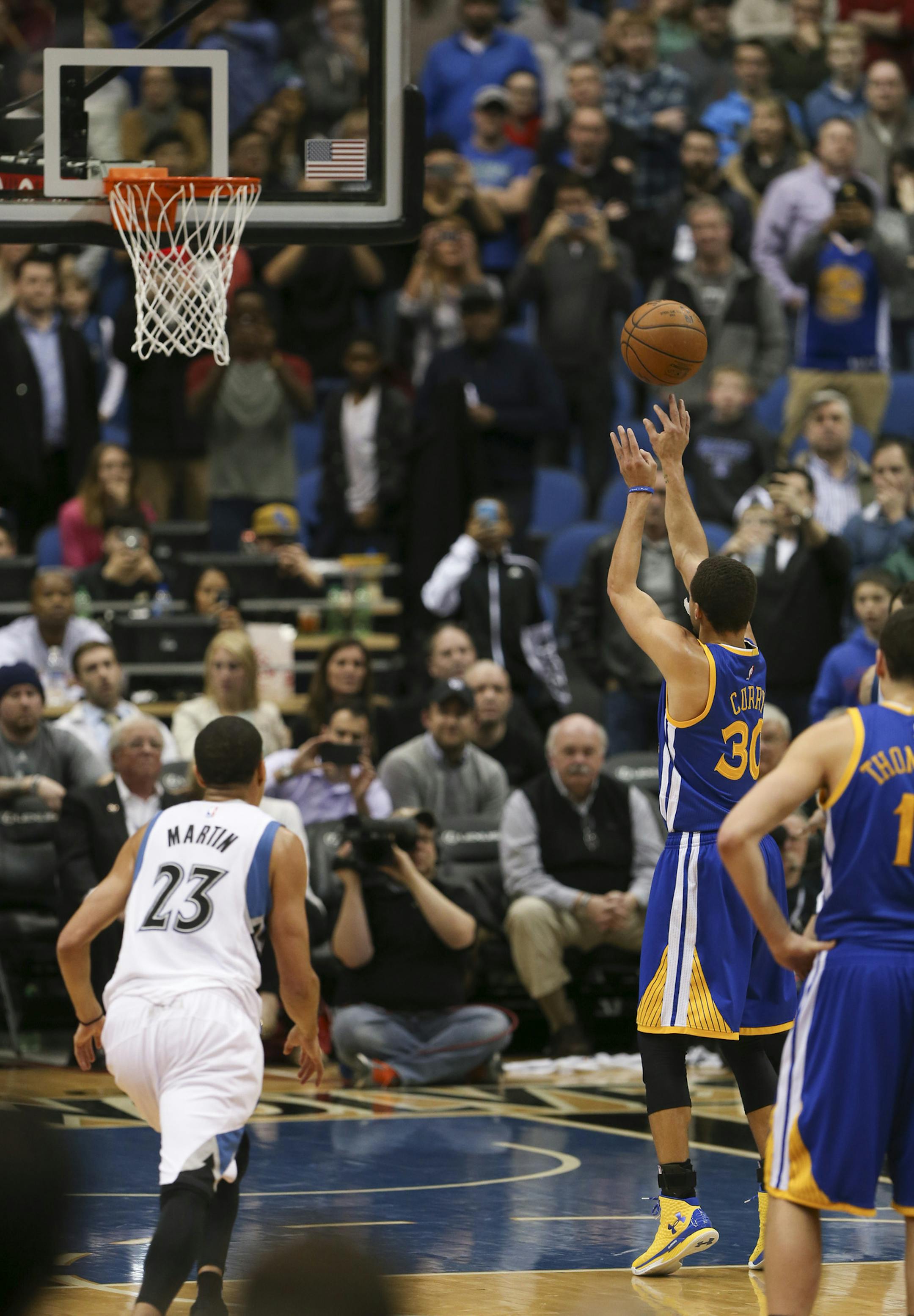 Golden State guard Stephen Curry (30) put the game away for the Warriors when he hit two free throws with less than 3 seconds left Wednesday night at Target Center. He finished with 25 points. ] JEFF WHEELER ‚Ä¢ jeff.wheeler@startribune.com The Minnesota Timberwolves lost a close one 94-91 to the Golden State Warrirors Wednesday night, February 11, 2015 at Target Center in Minneapolis.