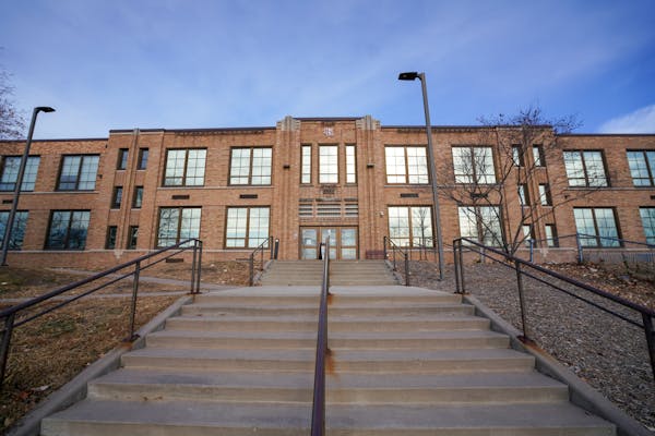 St. Louis Park Public Schools district headquarters