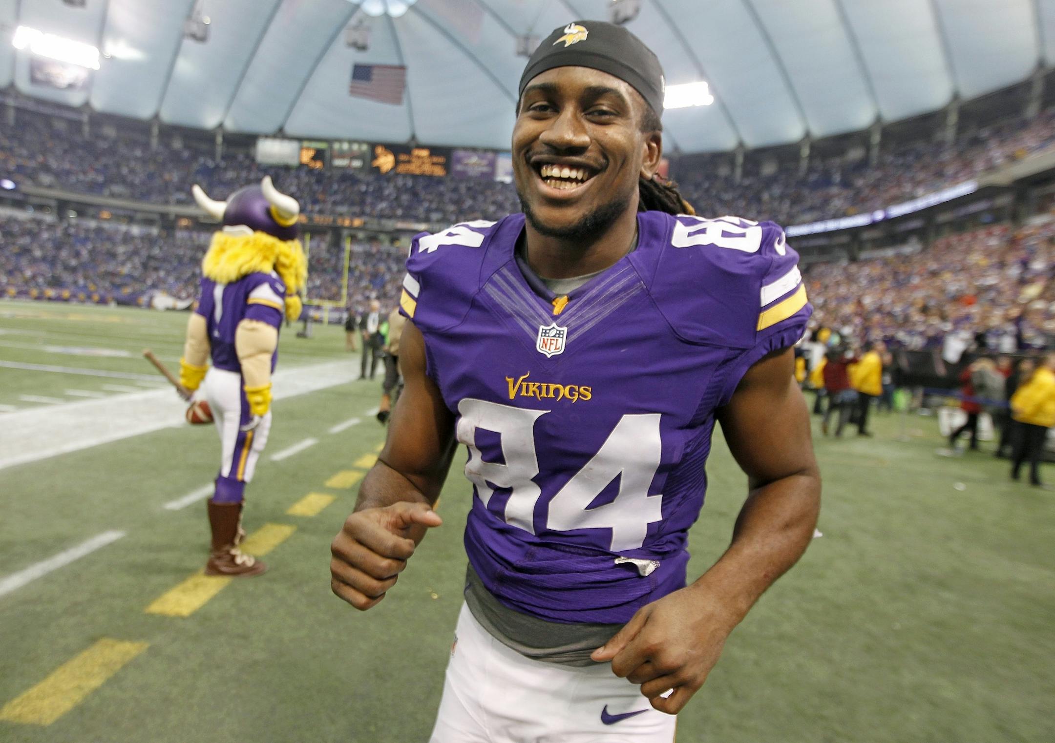 Minnesota Vikings wide receiver Cordarrelle Patterson (84) ran off the field after the Vikings defeated the Lions 14 to 13 at Mall of America Field, Sunday, December 29, 2013 in Minneapolis, MN. (ELIZABETH FLORES/STAR TRIBUNE) ELIZABETH FLORES � eflores@startribune.com