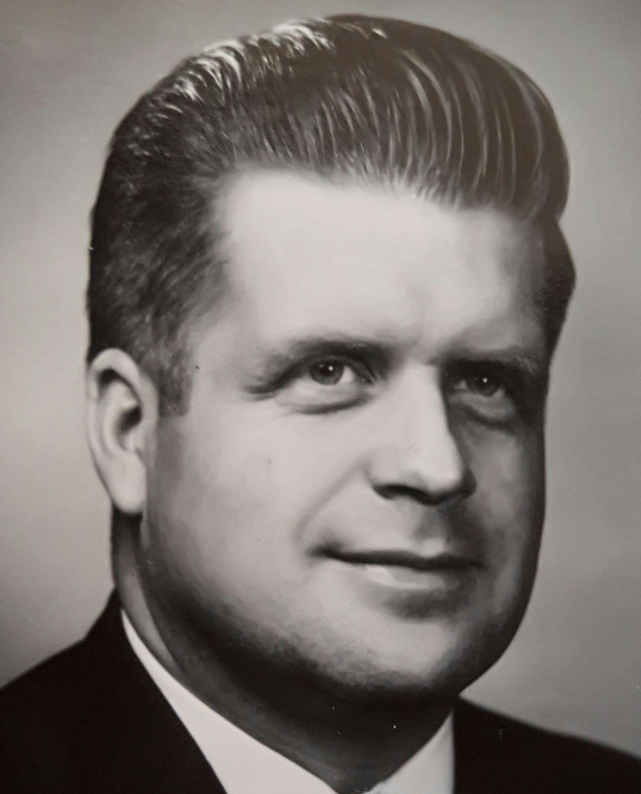 Bruce Nawrocki, who served 48 years as an elected official in Columbia Heights, including 22 as mayor, has died at age 86. Never one to quit, Nawrocki lost his final bid for a city council seat just last year, from his nursing home bed.