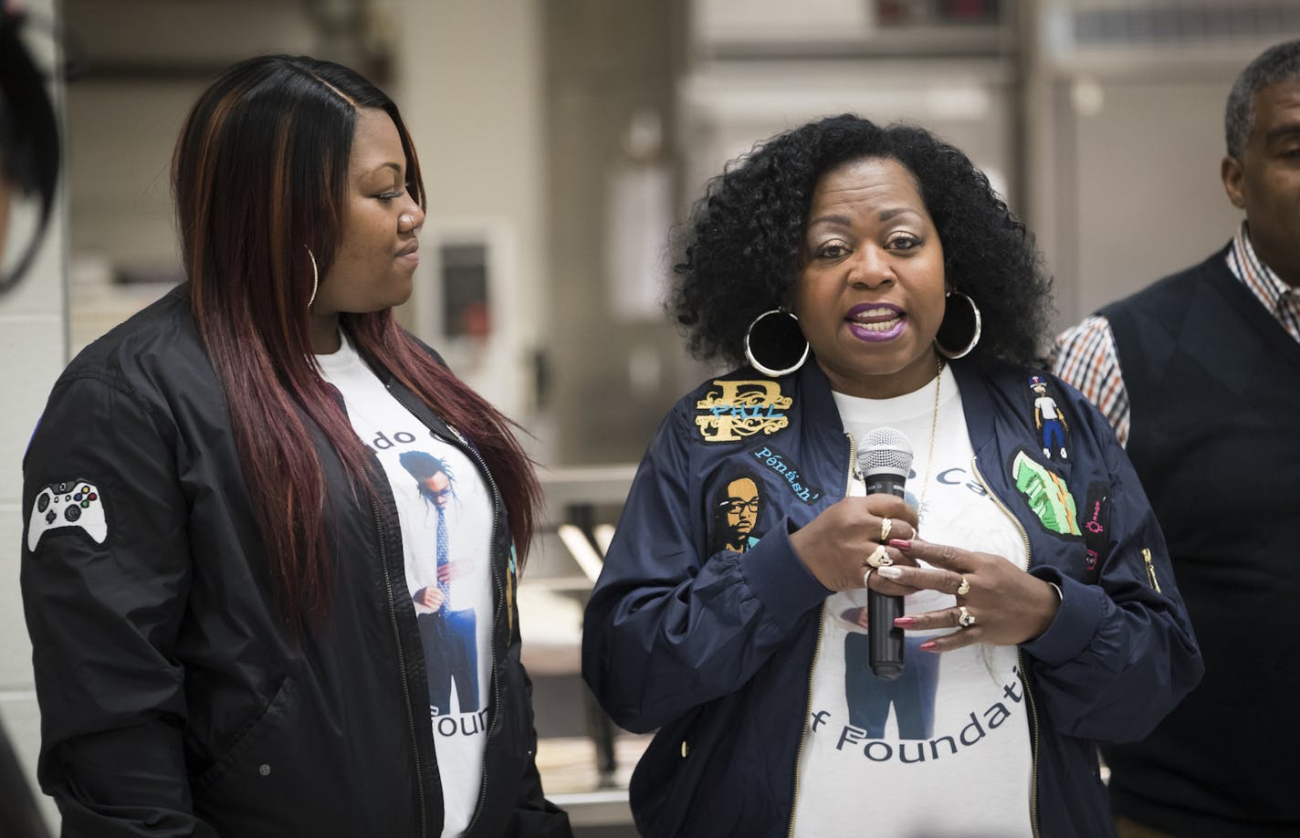 Valerie Castile, mother of Philando Castile, and his sister Allysza Castile, left, spoke a press conference to announce a donation of $10,000 from the "Philando Feeds the Children" effort at J.J. Hill Montessori in St. Paul, Minn., on Friday, October 13, 2017. ] RENEE JONES SCHNEIDER &#x2022; renee.jones@startribune.com can't use names