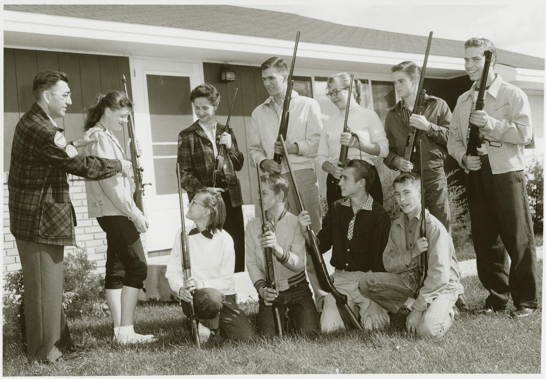 A battalion of Bloomington residents gathered for the Willis Wariner gun-training class in 1957.