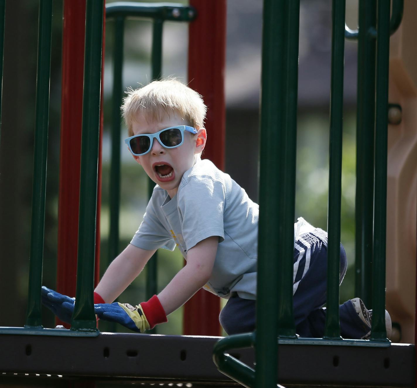 Lucas Dean, 4 spent Tuesday afternoon with his parent s Jay and Karen Dean, and his sister Isla playing in a neighborhood park June 24, 2014 in Minneapolis , MN. Lucas, age 4, has spina bifida and uses a whelchair.] Jerry Holt Jerry.holt@startribune.com