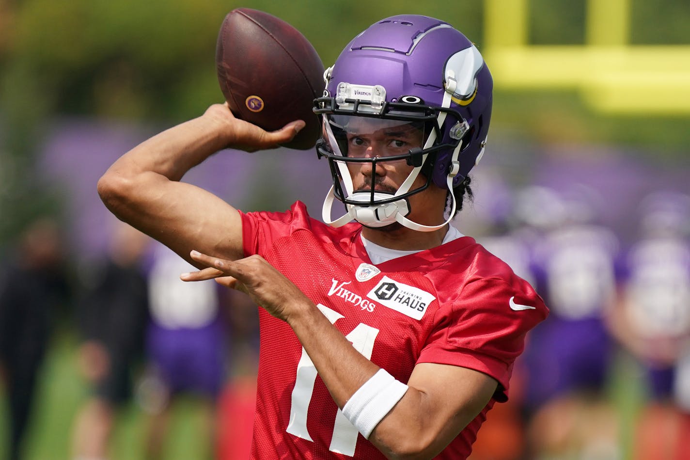 Vikings quarterback Kellen Mond (11) threw a pass during training camp Tuesday. ] ANTHONY SOUFFLE • anthony.souffle@startribune.com