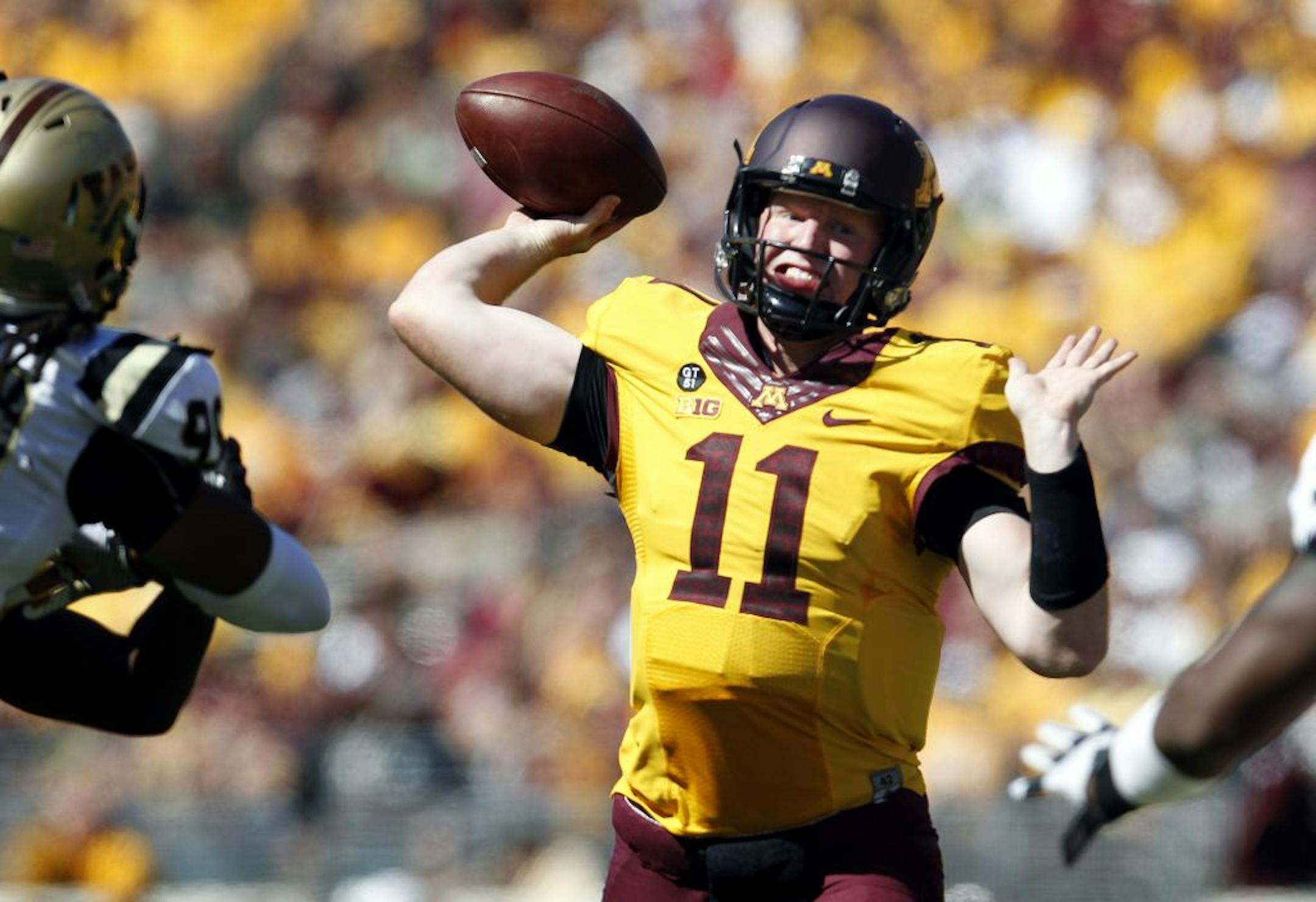 Minnesota quarterback Max Shortell.