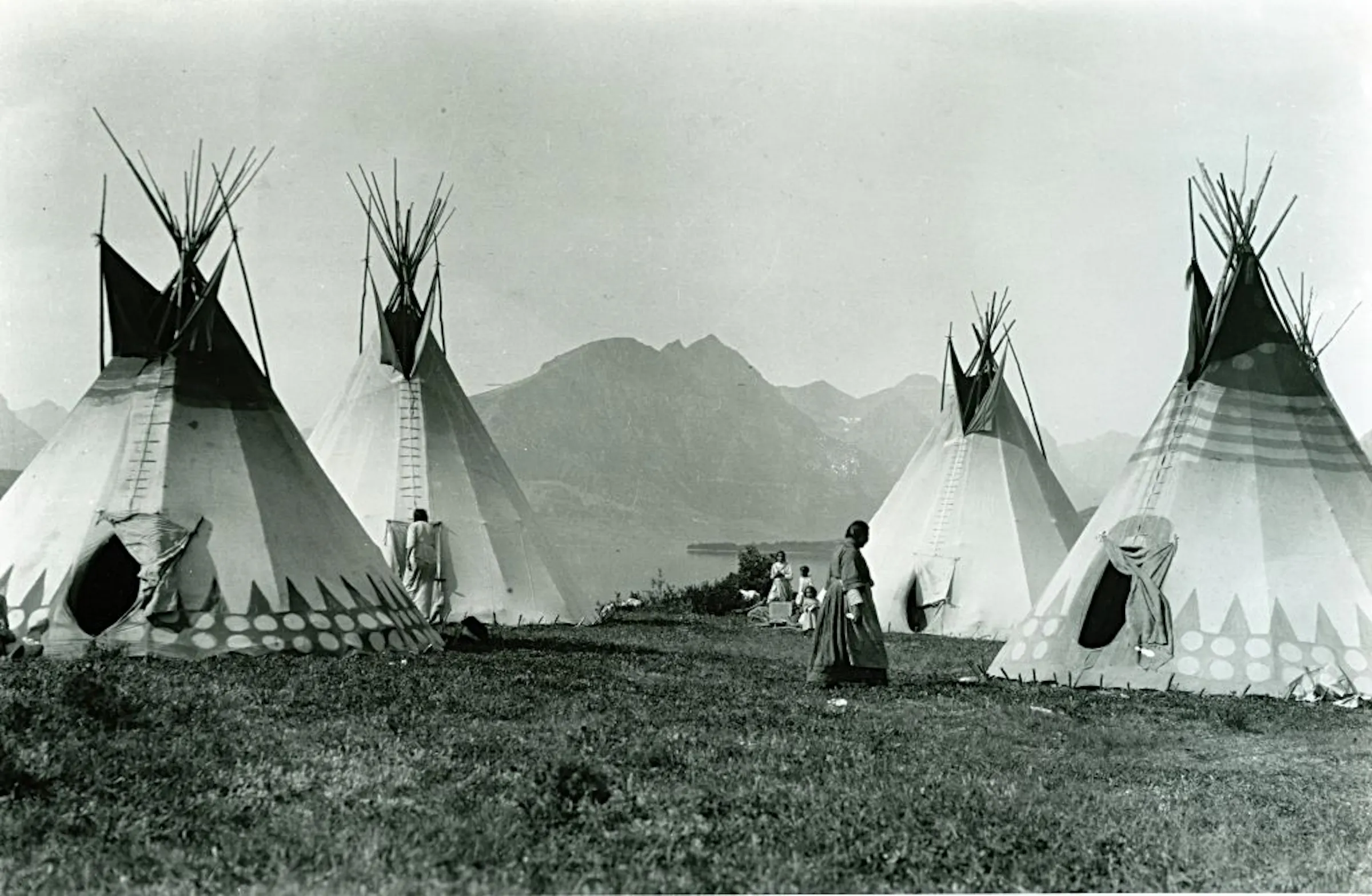 Roland Reed's portraits of a vanished past