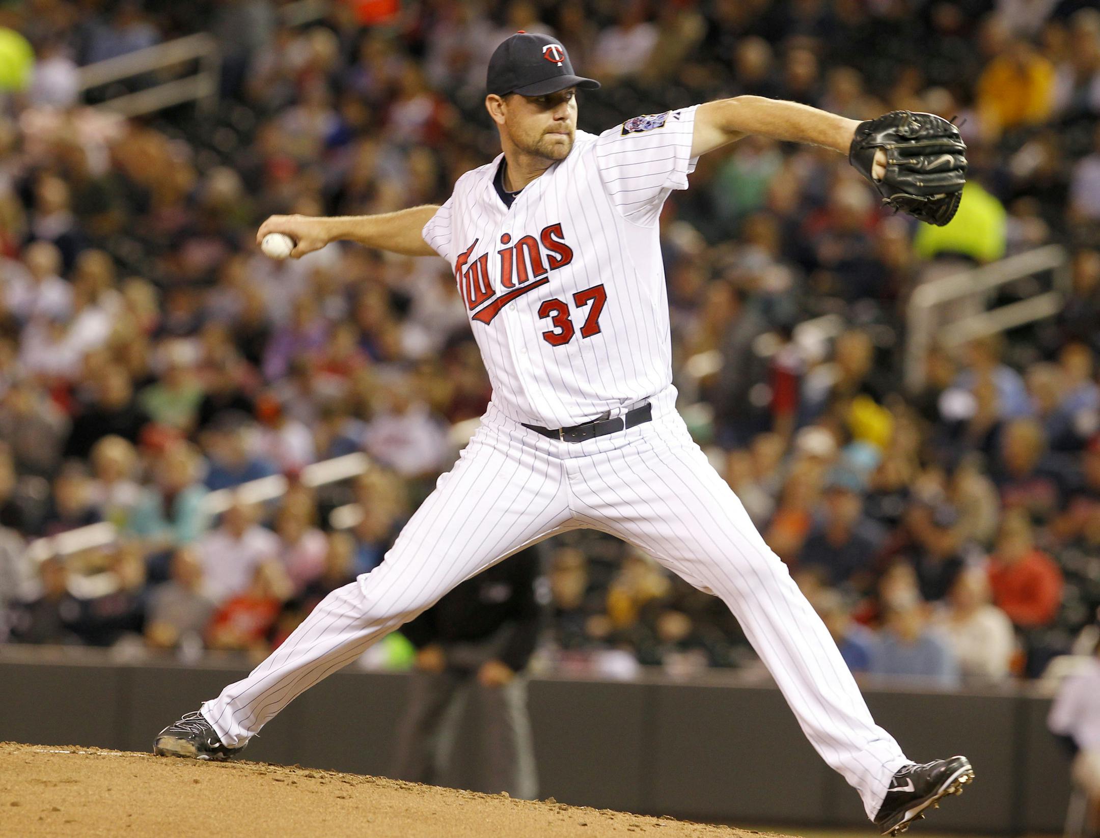 Mike Pelfrey went 5-13 with a 5.19 ERA for the Twins last season, his first work after elbow surgery. He made $4.1 million then, and he has been offered a two-year, $10 million deal since.