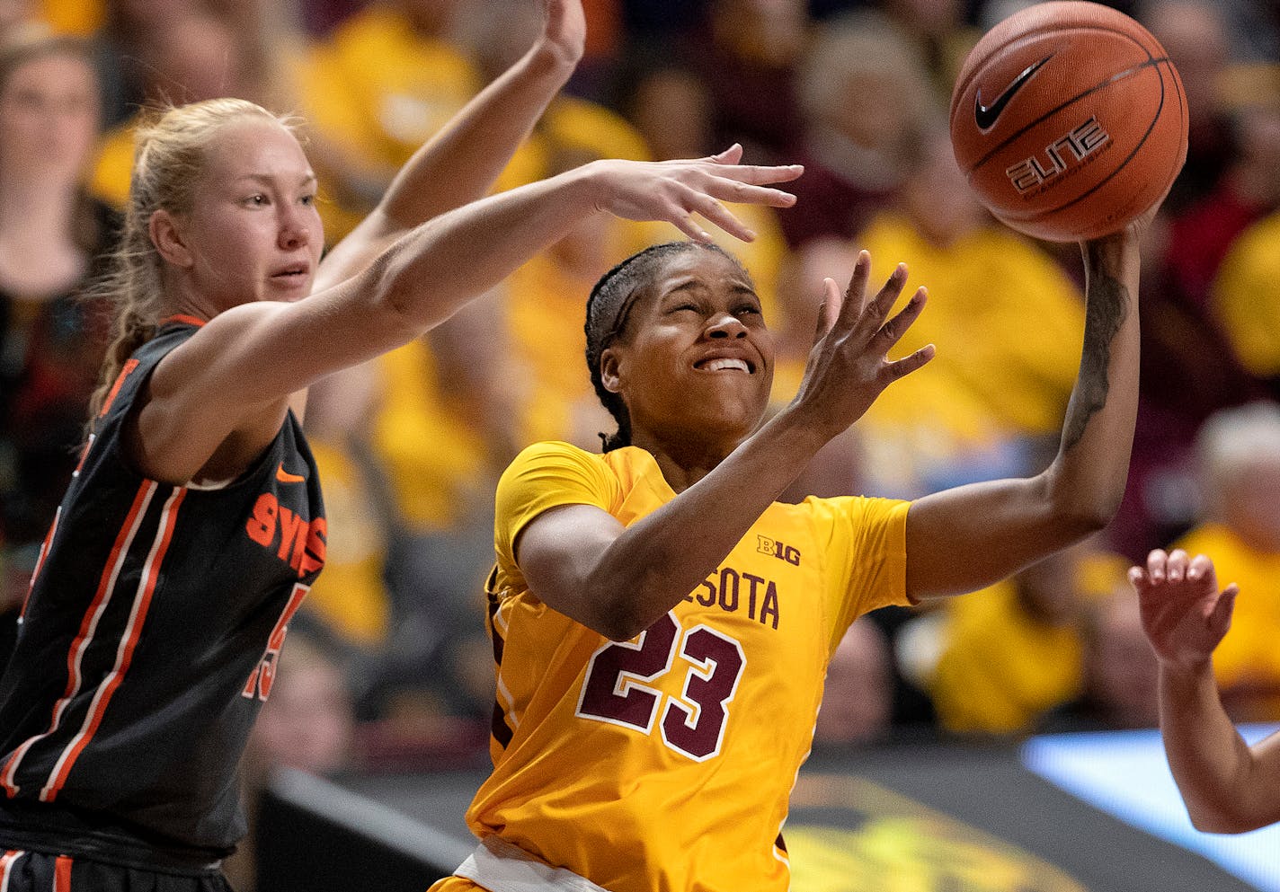 Kenisha Bell attempted a shot in the third quarter against Syracuse on Nov. 29. Bell scored 20 points on Wednesday night vs. Coppin State.