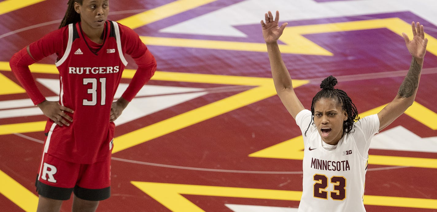 Kenisha Bell (23) celebrated in the final seconds of the game. Minnesota beat Rutgers 60-46. ] CARLOS GONZALEZ &#x2022; cgonzalez@startribune.com &#x2013; Minneapolis, MN &#x2013; February 3, 2019, Williams Arena, NCAA Women&#x2019;s Basketball, University of Minnesota Gophers vs. Rutgers