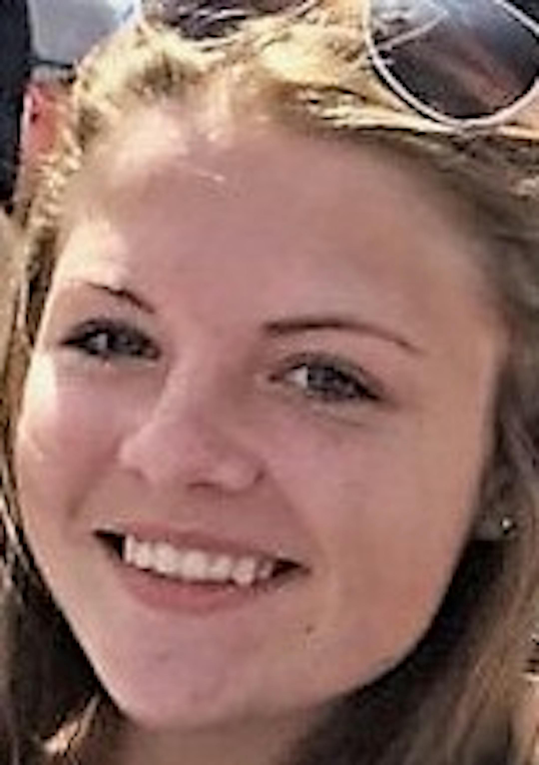 Krystal Carlson, Hastings basketball, sr., 2017-18